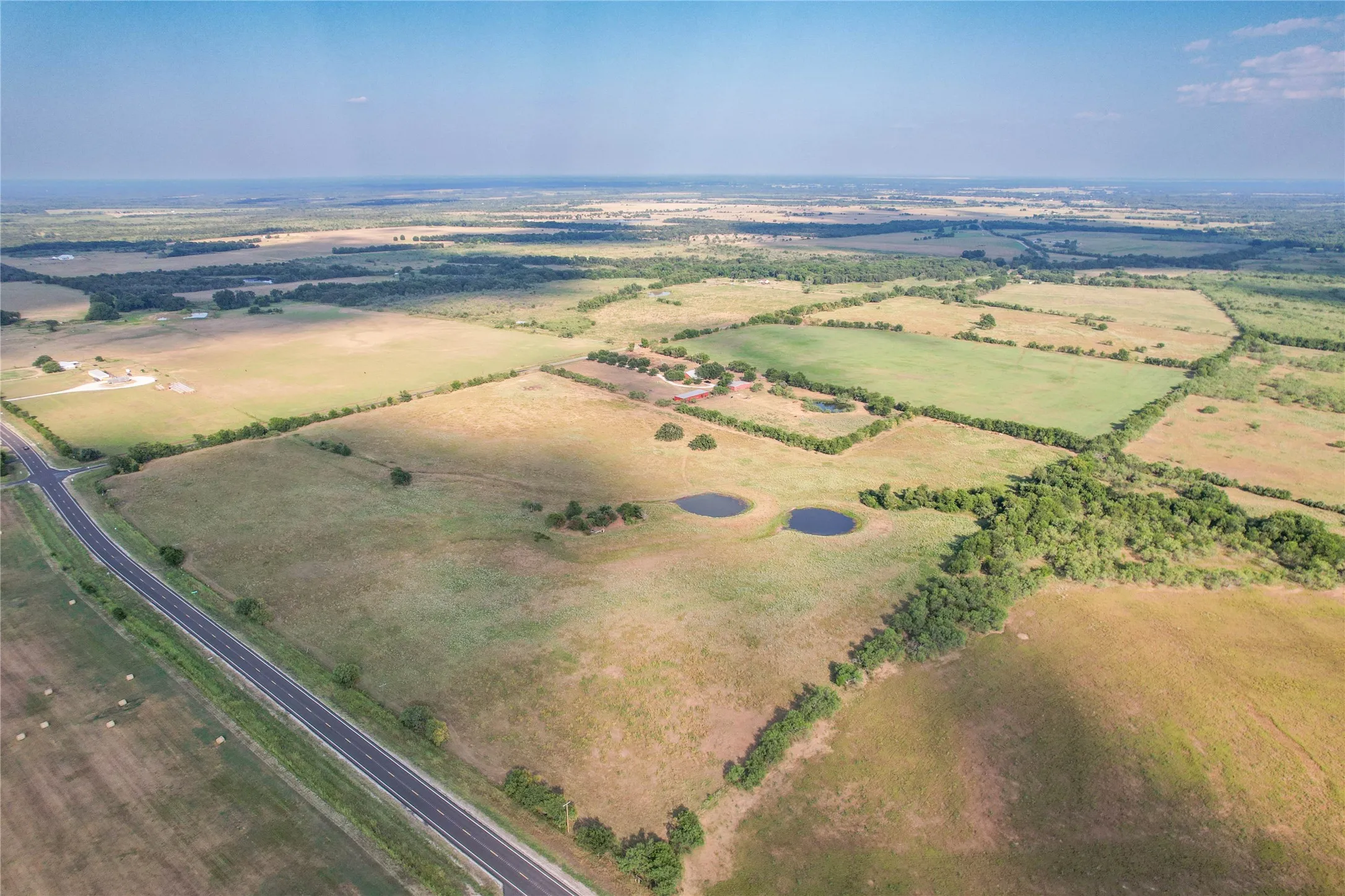 Single Family Residence For Sale in Limestone County , 1829 W FM 1246, Thornton, Texas 76687, 3 Bedrooms, 3 Bathrooms, Garage spaces, 2,512 Sqft, built in 1993, Price $1,650,000, mls#21352515, Real Estate Agent in Thornton, Homes For Sale in Limestone county, Homes For Sale in Thornton, Realtor in Thornton Texas, Real Estate Brokerage Independent Realty Texas, Luminita Cordes Realtor
