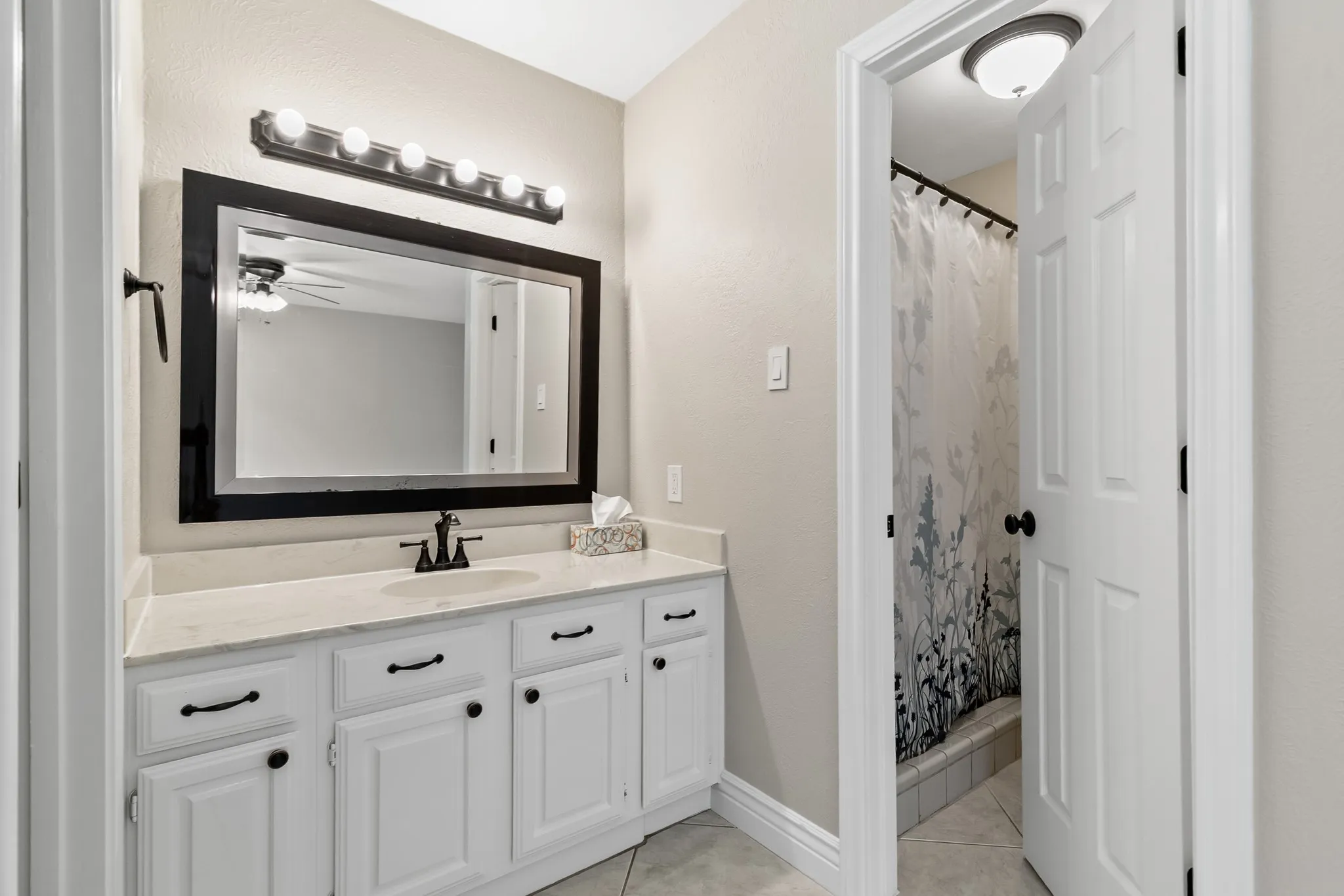 Single Family Residence For Sale in Denton County , 1912 Buckeye Drive, Flower Mound, Texas 75028, 3 Bedroom, 2 Bathroom, 2 Garage spaces, 1,661 Sqft, built in 1983, mls#21291730, Real Estate Agent in Flower Mound, Homes For Sale in Denton county, Homes For Sale in Flower Mound, Realtor in Flower Mound Texas, Real Estate Brokerage Independent Realty Texas, Luminita Cordes Realtor
