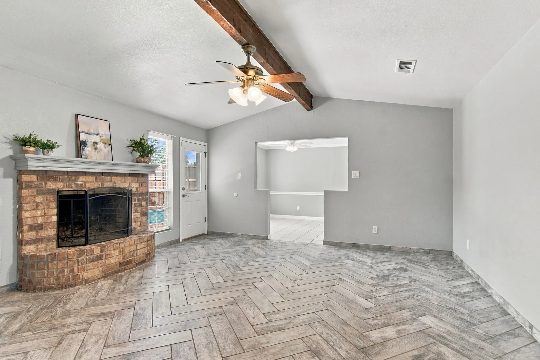 Single Family Residence For Sale in Tarrant County , 3104 Sugar Street, Bedford, Texas 76021, 3 Bedroom, 2 Bathroom, 2 Garage spaces, 1,920 Sqft, built in 1979, mls#21352576, Real Estate Agent in Bedford, Homes For Sale in Tarrant county, Homes For Sale in Bedford, Realtor in Bedford Texas, Real Estate Brokerage Independent Realty Texas, Luminita Cordes Realtor
