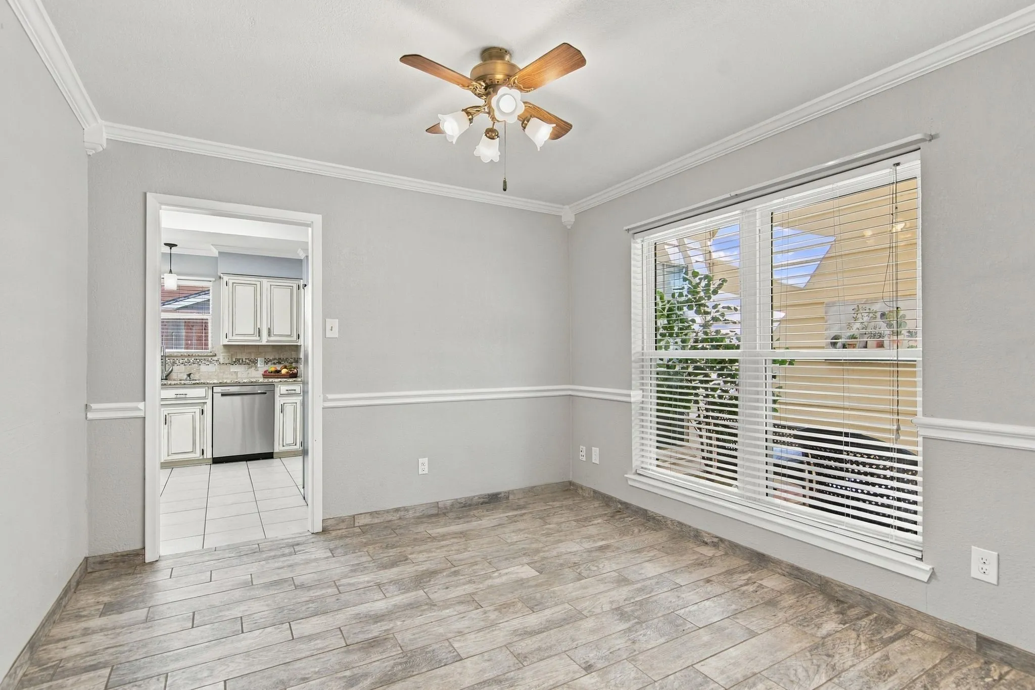 Single Family Residence For Sale in Tarrant County , 3104 Sugar Street, Bedford, Texas 76021, 3 Bedroom, 2 Bathroom, 2 Garage spaces, 1,920 Sqft, built in 1979, mls#21352576, Real Estate Agent in Bedford, Homes For Sale in Tarrant county, Homes For Sale in Bedford, Realtor in Bedford Texas, Real Estate Brokerage Independent Realty Texas, Luminita Cordes Realtor