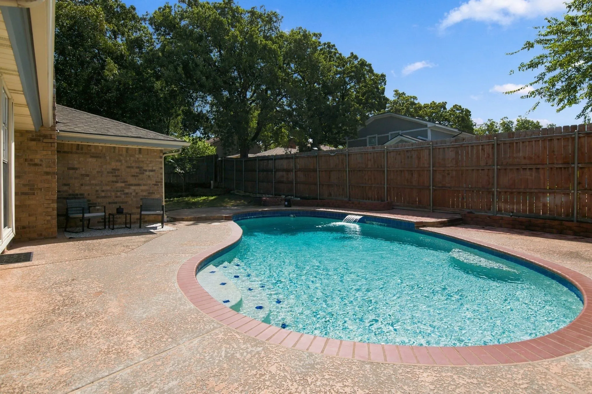 Single Family Residence For Sale in Tarrant County , 3104 Sugar Street, Bedford, Texas 76021, 3 Bedroom, 2 Bathroom, 2 Garage spaces, 1,920 Sqft, built in 1979, mls#21352576, Real Estate Agent in Bedford, Homes For Sale in Tarrant county, Homes For Sale in Bedford, Realtor in Bedford Texas, Real Estate Brokerage Independent Realty Texas, Luminita Cordes Realtor