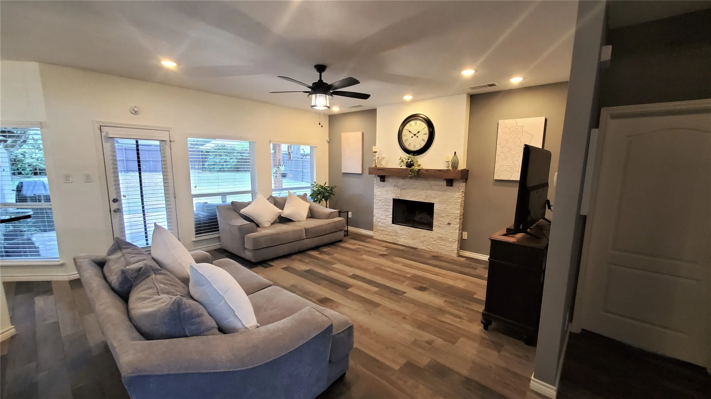 Single Family Residence For Sale in Collin County , 912 Blackstone Drive, Allen, Texas 75002, 5 Bedroom, 4 Bathroom, 2 Garage spaces, 3,100 Sqft, built in 1991, mls#21352578, Real Estate Agent in Allen, Homes For Sale in Collin county, Homes For Sale in Allen, Realtor in Allen Texas, Real Estate Brokerage Independent Realty Texas, Luminita Cordes Realtor