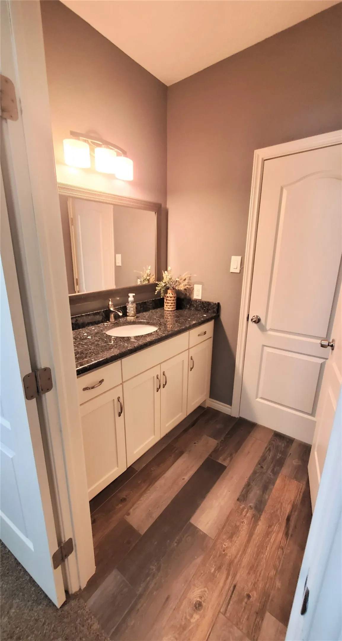 Single Family Residence For Sale in Collin County , 912 Blackstone Drive, Allen, Texas 75002, 5 Bedroom, 4 Bathroom, 2 Garage spaces, 3,100 Sqft, built in 1991, mls#21352578, Real Estate Agent in Allen, Homes For Sale in Collin county, Homes For Sale in Allen, Realtor in Allen Texas, Real Estate Brokerage Independent Realty Texas, Luminita Cordes Realtor