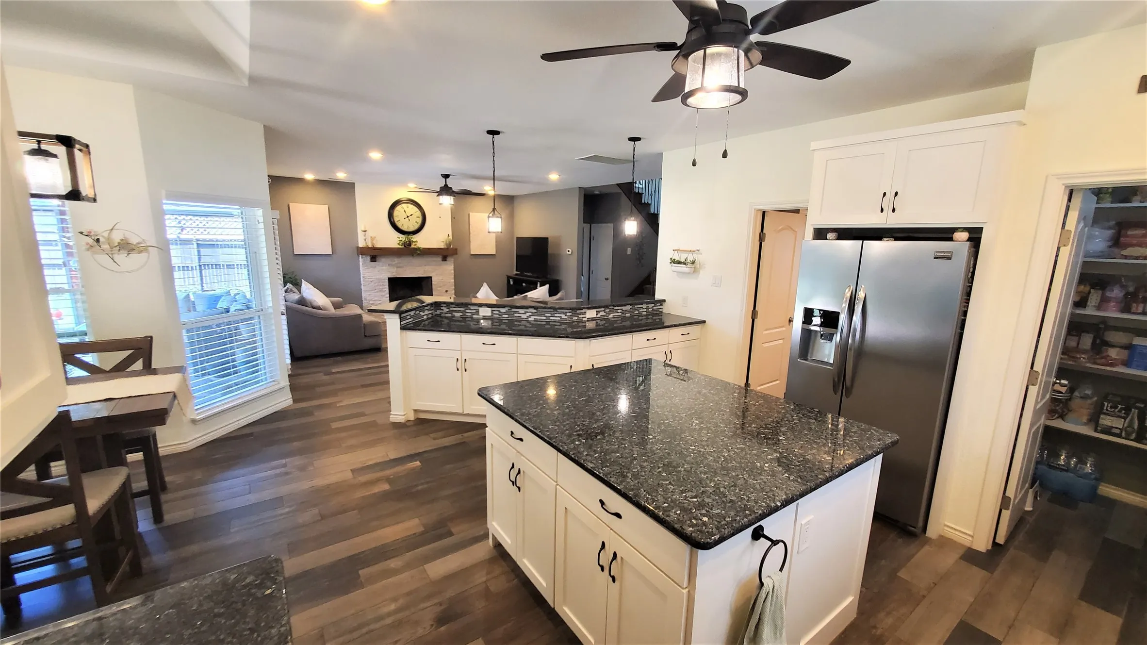 Single Family Residence For Sale in Collin County , 912 Blackstone Drive, Allen, Texas 75002, 5 Bedroom, 4 Bathroom, 2 Garage spaces, 3,100 Sqft, built in 1991, mls#21352578, Real Estate Agent in Allen, Homes For Sale in Collin county, Homes For Sale in Allen, Realtor in Allen Texas, Real Estate Brokerage Independent Realty Texas, Luminita Cordes Realtor