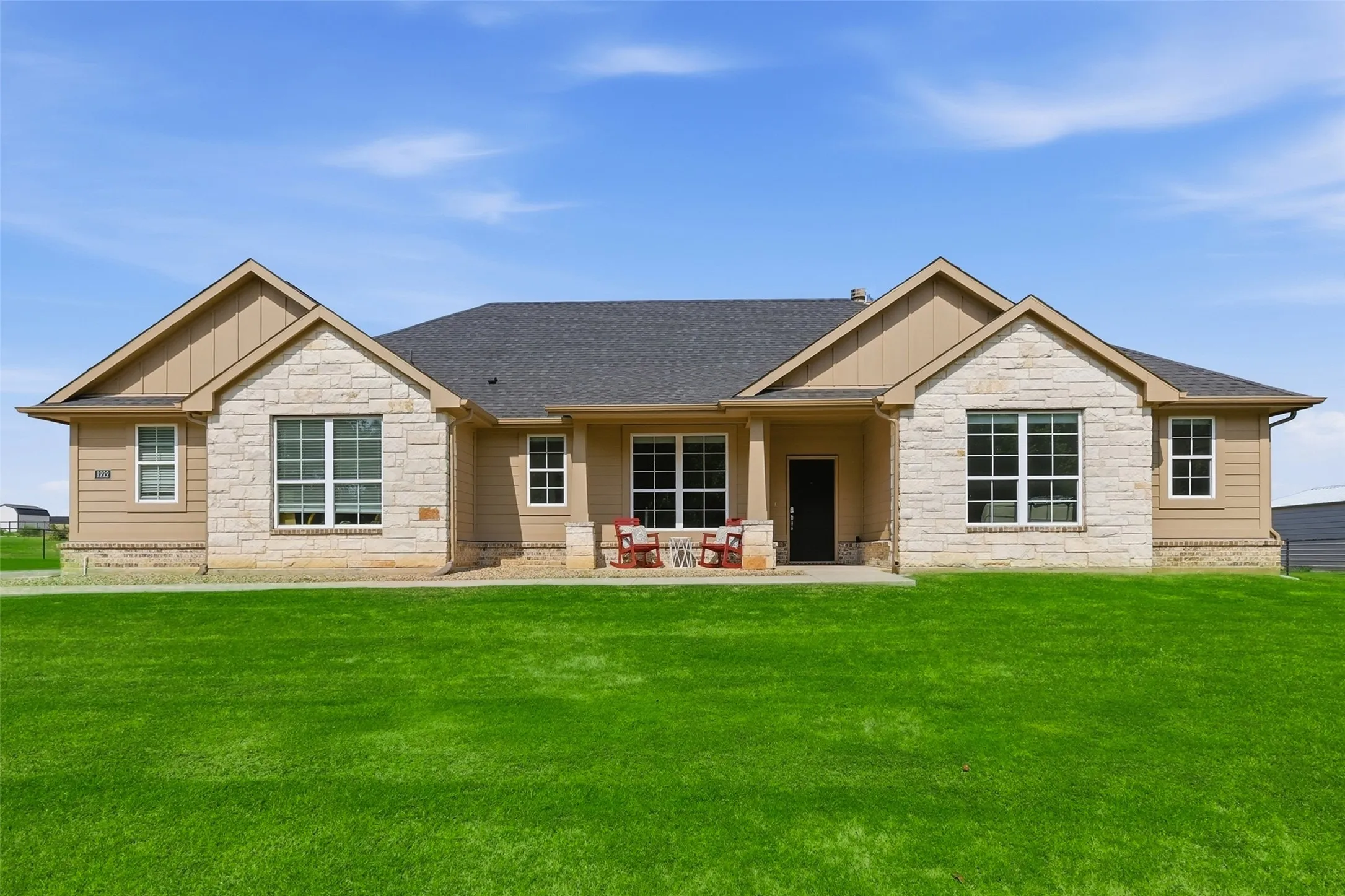 Single Family Residence For Sale in Wise County , 1212 County Road 4797, Springtown, Texas 76082, 4 Bedroom, 2 Bathroom, 2 Garage spaces, 2,377 Sqft, built in 2020, mls#21352483, Real Estate Agent in Springtown, Homes For Sale in Wise county, Homes For Sale in Springtown, Realtor in Springtown Texas, Real Estate Brokerage Independent Realty Texas, Luminita Cordes Realtor