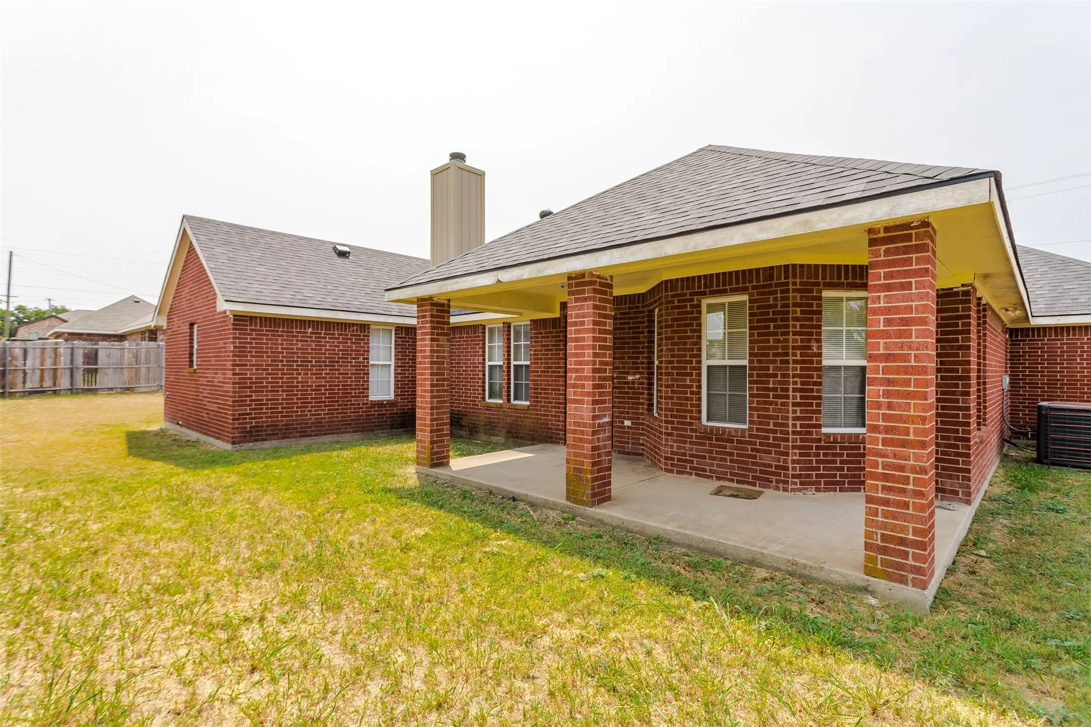 Single Family Residence For Sale in Dallas County , 1015 Balkan Drive, Lancaster, Texas 75134, 4 Bedroom, 2 Bathroom, 2 Garage spaces, 1,747 Sqft, built in 2002, mls#21349933, Real Estate Agent in Lancaster, Homes For Sale in Dallas county, Homes For Sale in Lancaster, Realtor in Lancaster Texas, Real Estate Brokerage Independent Realty Texas, Luminita Cordes Realtor