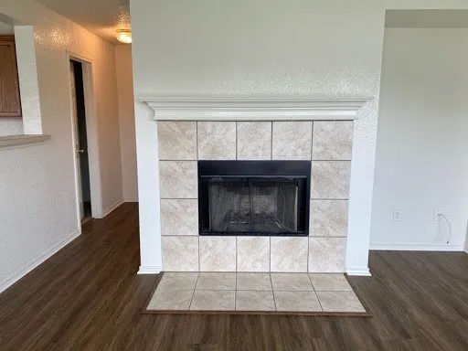 Single Family Residence For Rent in Tarrant County , 1101 Mustang Ridge Drive, Fort Worth, Texas 76052, 3 Bedroom, 2 Bathroom, 2 Garage spaces, 2,258 Sqft, built in 2004, mls#21352590, Real Estate Agent in Fort Worth, Homes For Rent in Tarrant county, Homes For Rent in Fort Worth, Realtor in Fort Worth Texas, Real Estate Brokerage Independent Realty Texas, Luminita Cordes Realtor