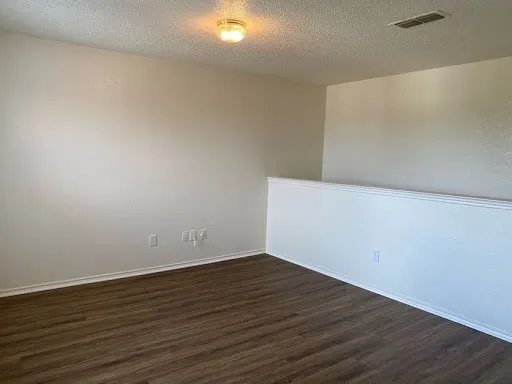 Single Family Residence For Rent in Tarrant County , 1101 Mustang Ridge Drive, Fort Worth, Texas 76052, 3 Bedroom, 2 Bathroom, 2 Garage spaces, 2,258 Sqft, built in 2004, mls#21352590, Real Estate Agent in Fort Worth, Homes For Rent in Tarrant county, Homes For Rent in Fort Worth, Realtor in Fort Worth Texas, Real Estate Brokerage Independent Realty Texas, Luminita Cordes Realtor