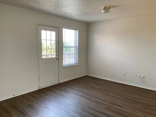 Single Family Residence For Rent in Tarrant County , 1101 Mustang Ridge Drive, Fort Worth, Texas 76052, 3 Bedroom, 2 Bathroom, 2 Garage spaces, 2,258 Sqft, built in 2004, mls#21352590, Real Estate Agent in Fort Worth, Homes For Rent in Tarrant county, Homes For Rent in Fort Worth, Realtor in Fort Worth Texas, Real Estate Brokerage Independent Realty Texas, Luminita Cordes Realtor