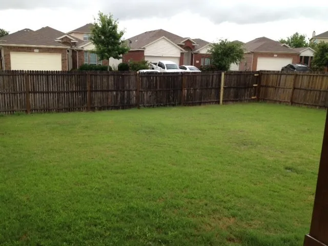 Single Family Residence For Rent in Tarrant County , 1101 Mustang Ridge Drive, Fort Worth, Texas 76052, 3 Bedroom, 2 Bathroom, 2 Garage spaces, 2,258 Sqft, built in 2004, mls#21352590, Real Estate Agent in Fort Worth, Homes For Rent in Tarrant county, Homes For Rent in Fort Worth, Realtor in Fort Worth Texas, Real Estate Brokerage Independent Realty Texas, Luminita Cordes Realtor