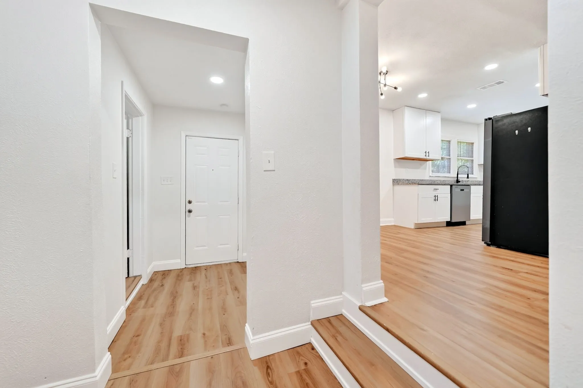 Single Family Residence For Rent in Hunt County , 4603 Lee Street, Greenville, Texas 75401, 4 Bedroom, 2 Bathroom, 2 Garage spaces, 2,657 Sqft, built in 1940, mls#21352574, Real Estate Agent in Greenville, Homes For Rent in Hunt county, Homes For Rent in Greenville, Realtor in Greenville Texas, Real Estate Brokerage Independent Realty Texas, Luminita Cordes Realtor