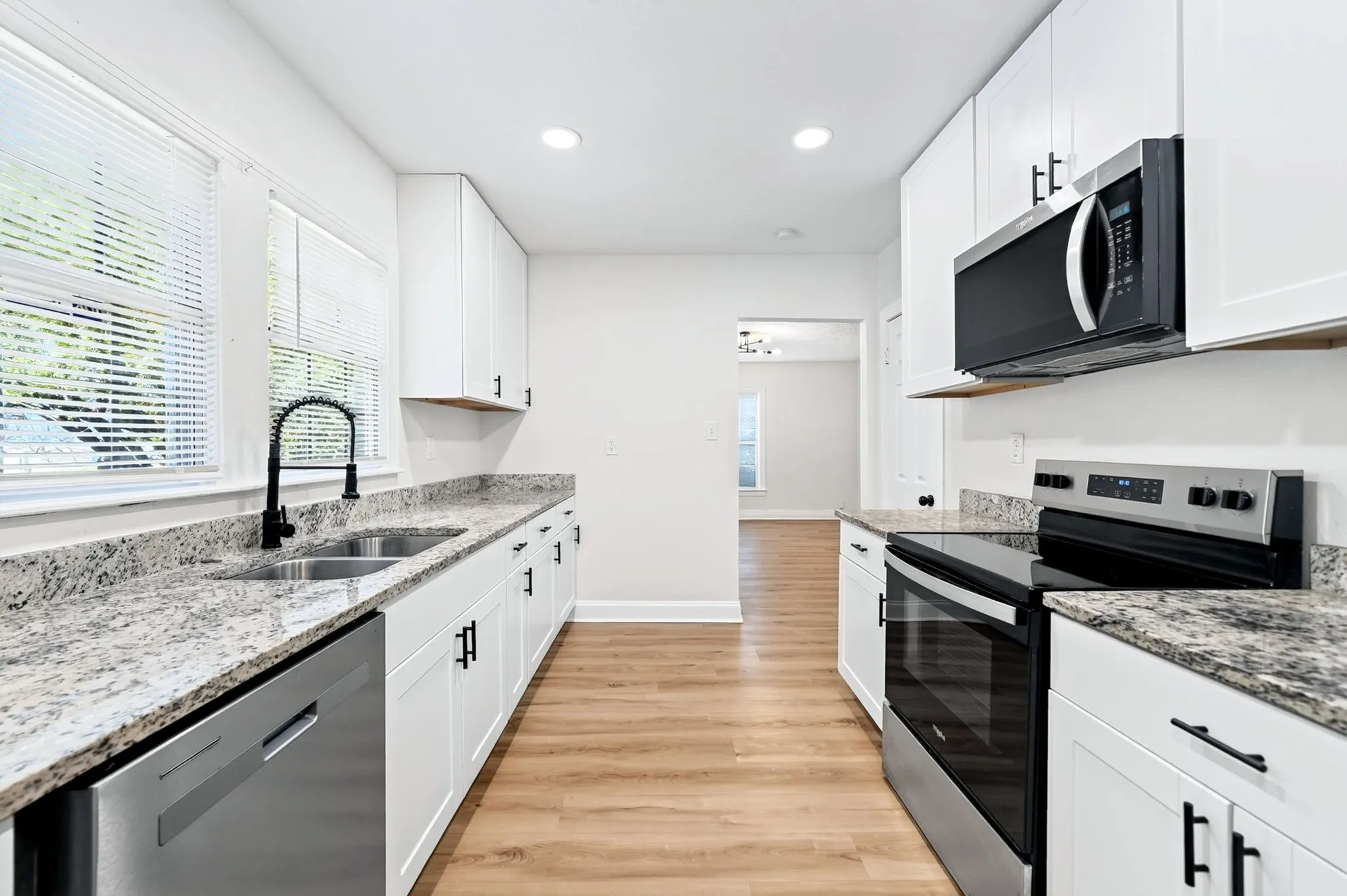 Single Family Residence For Rent in Hunt County , 4603 Lee Street, Greenville, Texas 75401, 4 Bedroom, 2 Bathroom, 2 Garage spaces, 2,657 Sqft, built in 1940, mls#21352574, Real Estate Agent in Greenville, Homes For Rent in Hunt county, Homes For Rent in Greenville, Realtor in Greenville Texas, Real Estate Brokerage Independent Realty Texas, Luminita Cordes Realtor