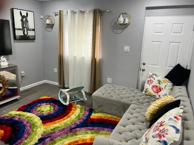 Single Family Residence For Sale in Dallas County , 2516 Metropolitan Avenue, Dallas, Texas 75215, 2 Bedroom, 1 Bathroom, Garage spaces, 825 Sqft, built in 1993, Price $240,000, mls#21352604, Real Estate Agent in Dallas, Homes For Sale in Dallas county, Homes For Sale in Dallas, Realtor in Dallas Texas, Real Estate Brokerage Independent Realty Texas, Luminita Cordes Realtor