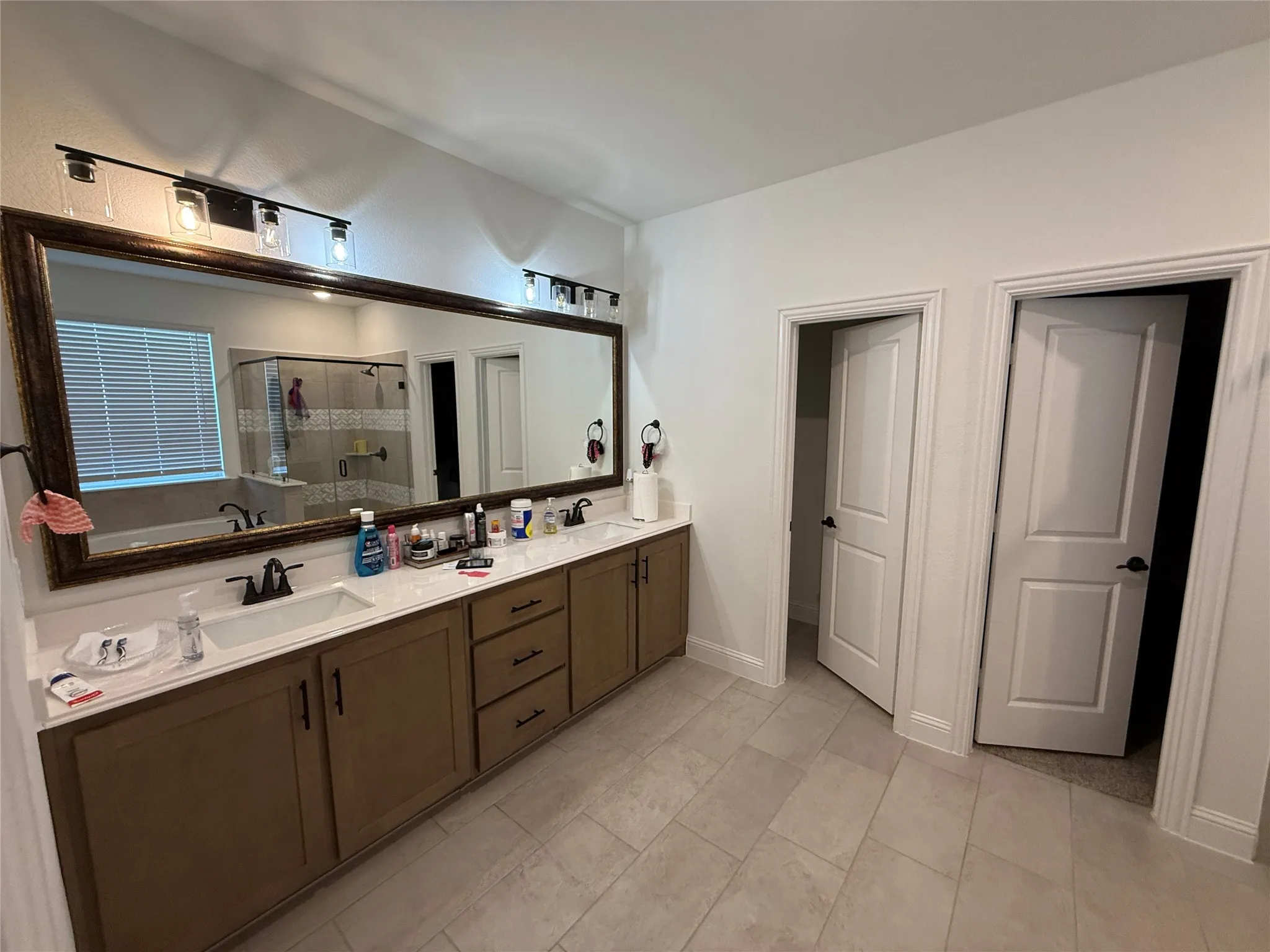 Single Family Residence For Rent in Dallas County , 3113 Blazing Star Road, Mesquite, Texas 75181, 5 Bedroom, 4 Bathroom, 2 Garage spaces, 3,711 Sqft, built in 2023, mls#21352610, Real Estate Agent in Mesquite, Homes For Rent in Dallas county, Homes For Rent in Mesquite, Realtor in Mesquite Texas, Real Estate Brokerage Independent Realty Texas, Luminita Cordes Realtor
