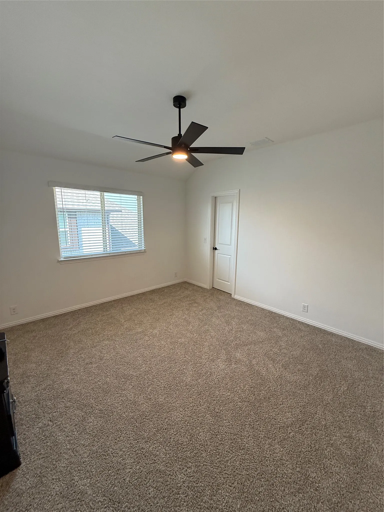 Single Family Residence For Rent in Dallas County , 3113 Blazing Star Road, Mesquite, Texas 75181, 5 Bedroom, 4 Bathroom, 2 Garage spaces, 3,711 Sqft, built in 2023, mls#21352610, Real Estate Agent in Mesquite, Homes For Rent in Dallas county, Homes For Rent in Mesquite, Realtor in Mesquite Texas, Real Estate Brokerage Independent Realty Texas, Luminita Cordes Realtor