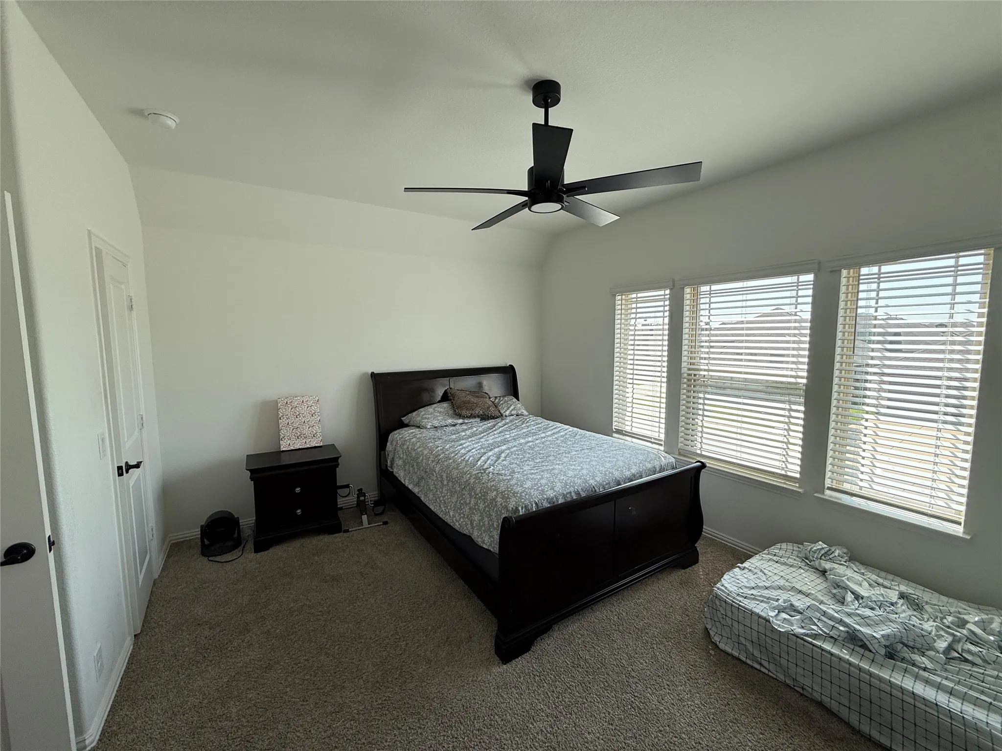 Single Family Residence For Rent in Dallas County , 3113 Blazing Star Road, Mesquite, Texas 75181, 5 Bedroom, 4 Bathroom, 2 Garage spaces, 3,711 Sqft, built in 2023, mls#21352610, Real Estate Agent in Mesquite, Homes For Rent in Dallas county, Homes For Rent in Mesquite, Realtor in Mesquite Texas, Real Estate Brokerage Independent Realty Texas, Luminita Cordes Realtor