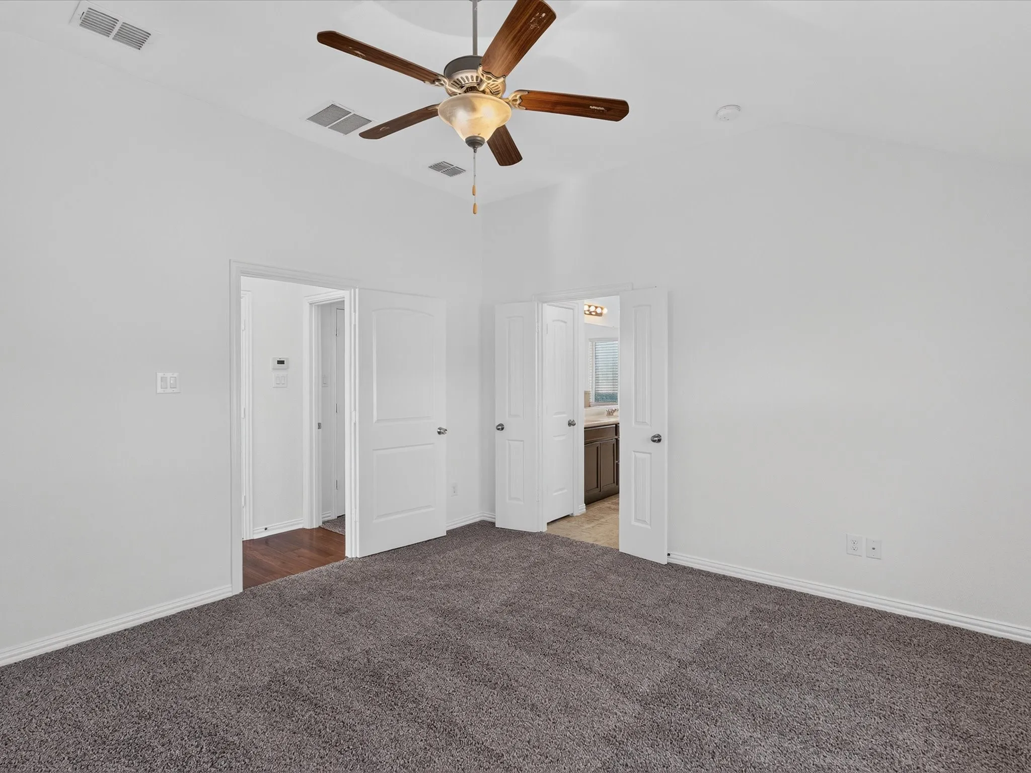 Single Family Residence For Rent in Tarrant County , 3500 Durango Root Court, Fort Worth, Texas 76244, 4 Bedroom, 2 Bathroom, 2 Garage spaces, 2,044 Sqft, built in 2012, mls#21352611, Real Estate Agent in Fort Worth, Homes For Rent in Tarrant county, Homes For Rent in Fort Worth, Realtor in Fort Worth Texas, Real Estate Brokerage Independent Realty Texas, Luminita Cordes Realtor