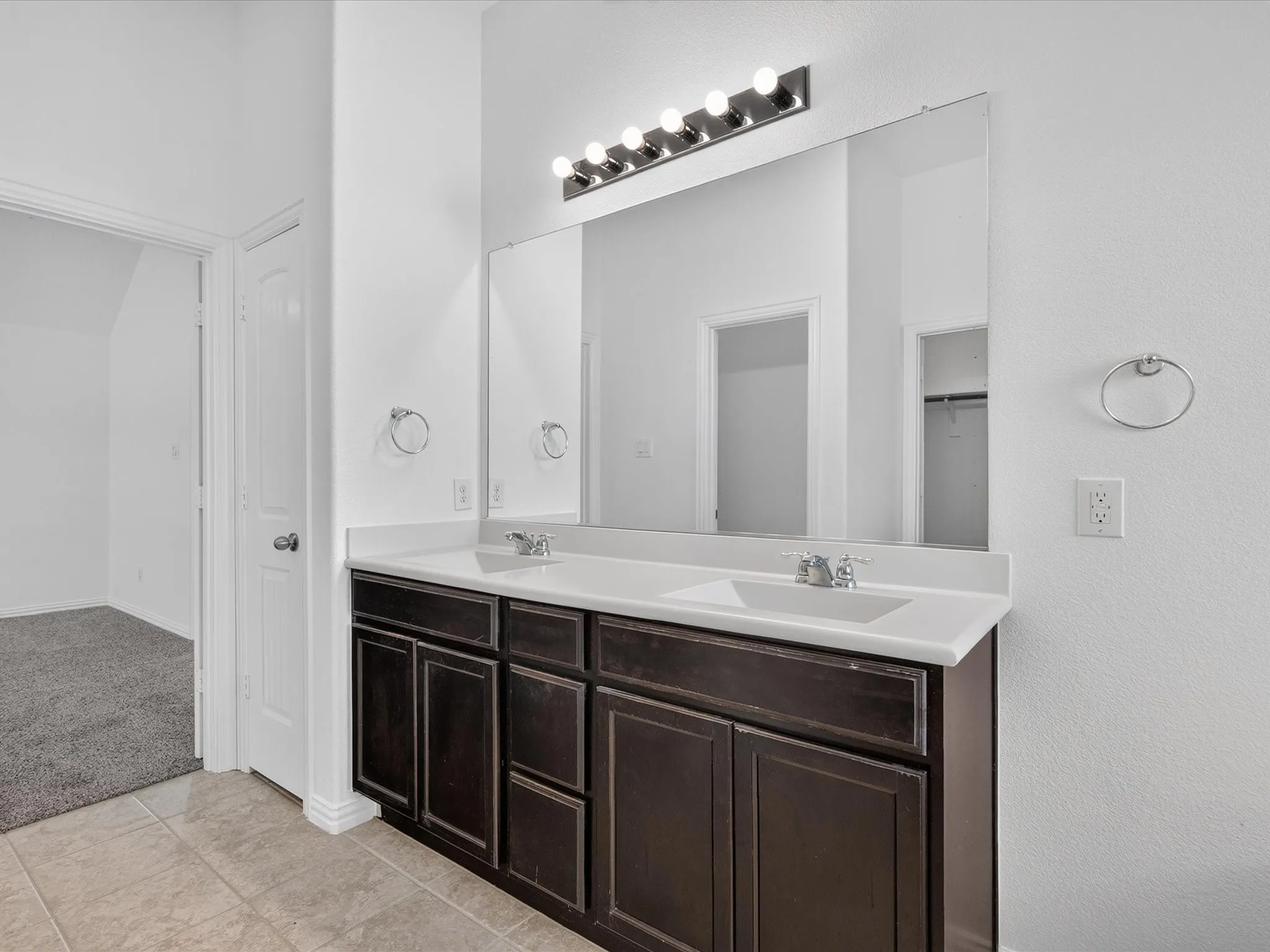 Single Family Residence For Rent in Tarrant County , 3500 Durango Root Court, Fort Worth, Texas 76244, 4 Bedroom, 2 Bathroom, 2 Garage spaces, 2,044 Sqft, built in 2012, mls#21352611, Real Estate Agent in Fort Worth, Homes For Rent in Tarrant county, Homes For Rent in Fort Worth, Realtor in Fort Worth Texas, Real Estate Brokerage Independent Realty Texas, Luminita Cordes Realtor