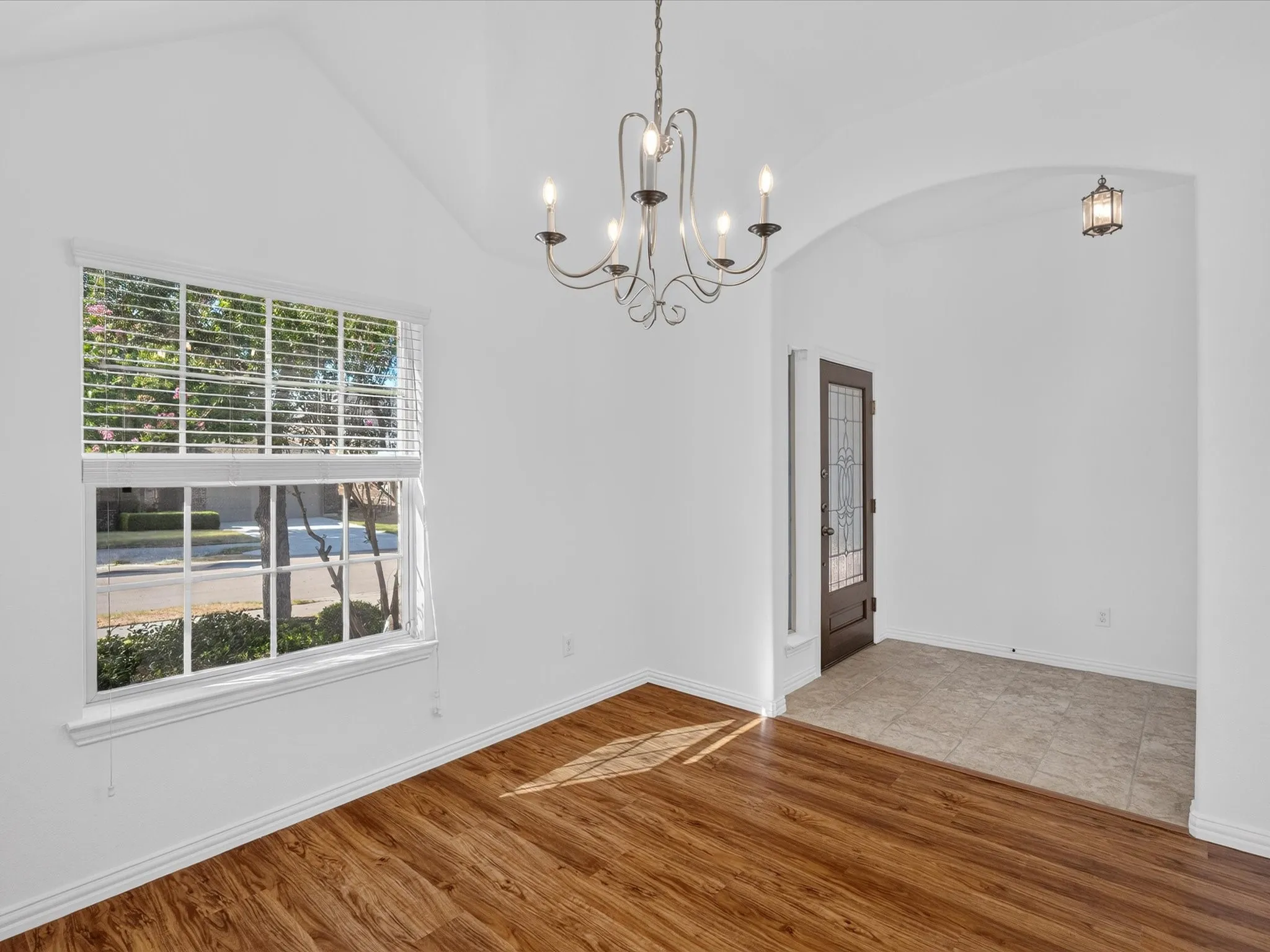 Single Family Residence For Rent in Tarrant County , 3500 Durango Root Court, Fort Worth, Texas 76244, 4 Bedroom, 2 Bathroom, 2 Garage spaces, 2,044 Sqft, built in 2012, mls#21352611, Real Estate Agent in Fort Worth, Homes For Rent in Tarrant county, Homes For Rent in Fort Worth, Realtor in Fort Worth Texas, Real Estate Brokerage Independent Realty Texas, Luminita Cordes Realtor