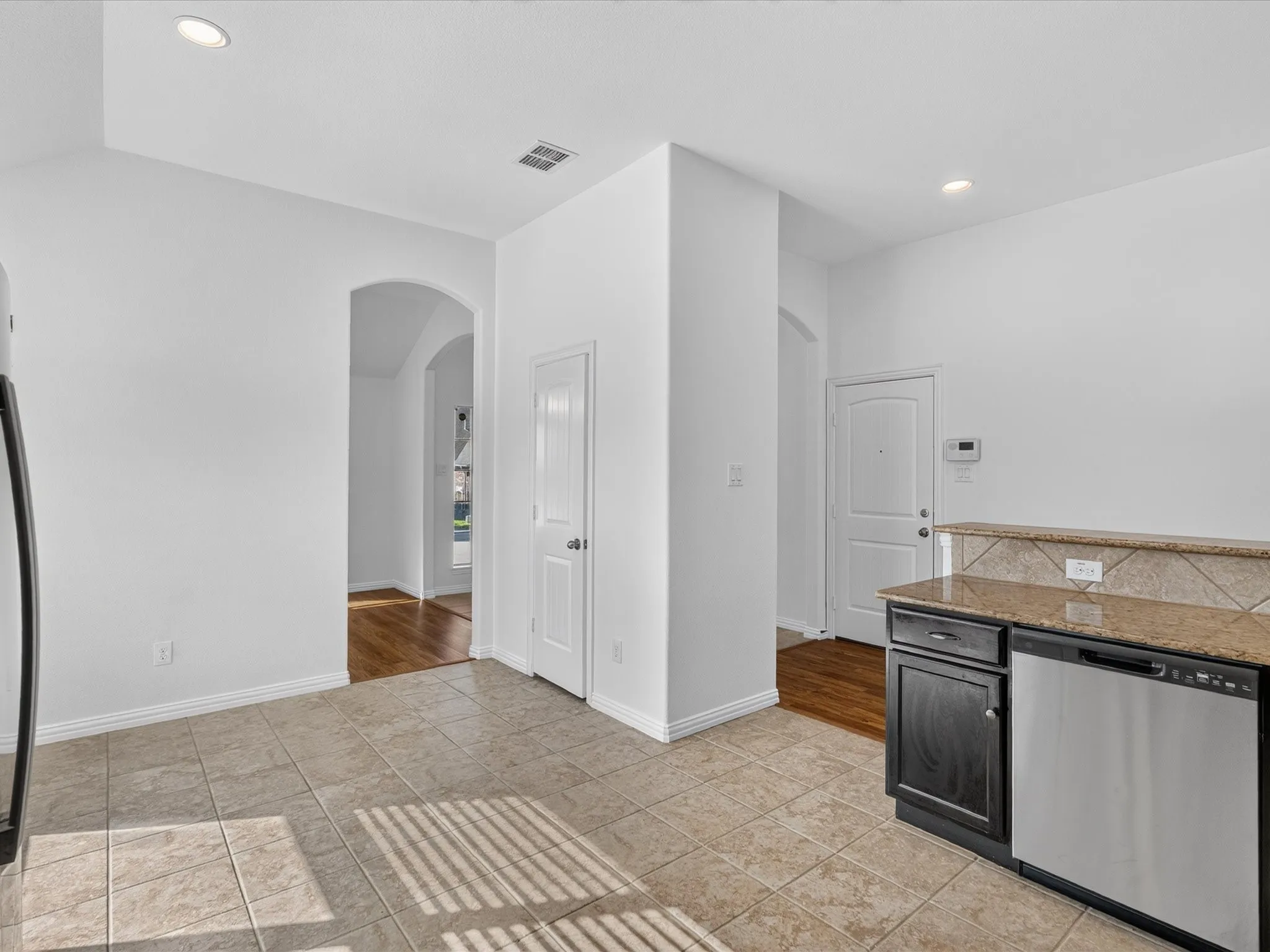 Single Family Residence For Rent in Tarrant County , 3500 Durango Root Court, Fort Worth, Texas 76244, 4 Bedroom, 2 Bathroom, 2 Garage spaces, 2,044 Sqft, built in 2012, mls#21352611, Real Estate Agent in Fort Worth, Homes For Rent in Tarrant county, Homes For Rent in Fort Worth, Realtor in Fort Worth Texas, Real Estate Brokerage Independent Realty Texas, Luminita Cordes Realtor