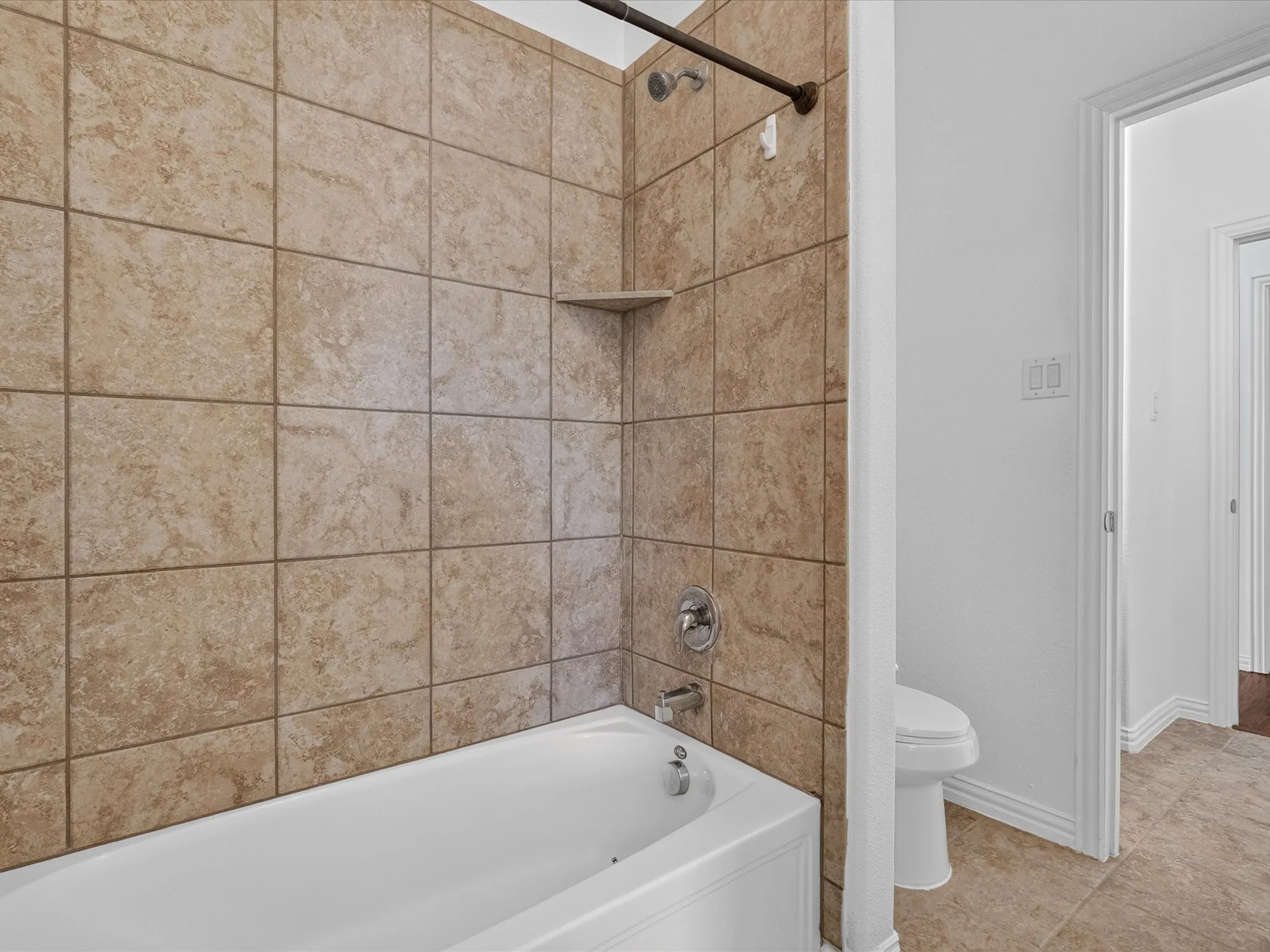 Single Family Residence For Rent in Tarrant County , 3500 Durango Root Court, Fort Worth, Texas 76244, 4 Bedroom, 2 Bathroom, 2 Garage spaces, 2,044 Sqft, built in 2012, mls#21352611, Real Estate Agent in Fort Worth, Homes For Rent in Tarrant county, Homes For Rent in Fort Worth, Realtor in Fort Worth Texas, Real Estate Brokerage Independent Realty Texas, Luminita Cordes Realtor