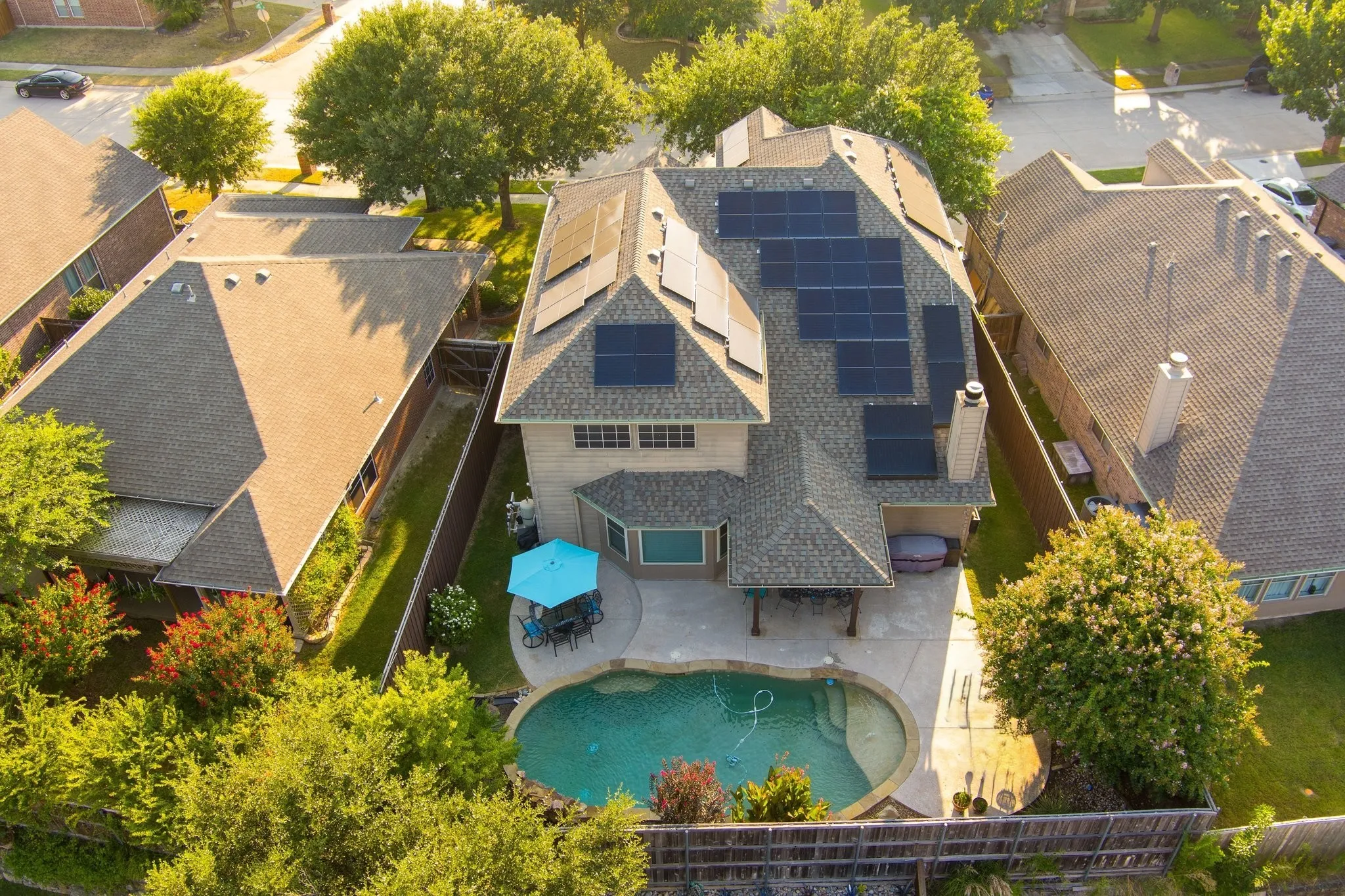 Single Family Residence For Sale in Collin County , 3504 Foxfield Trail, Mc Kinney, Texas 75071, 4 Bedroom, 4 Bathroom, 2 Garage spaces, 2,914 Sqft, built in 2007, mls#21352324, Real Estate Agent in Mc Kinney, Homes For Sale in Collin county, Homes For Sale in Mc Kinney, Realtor in Mc Kinney Texas, Real Estate Brokerage Independent Realty Texas, Luminita Cordes Realtor