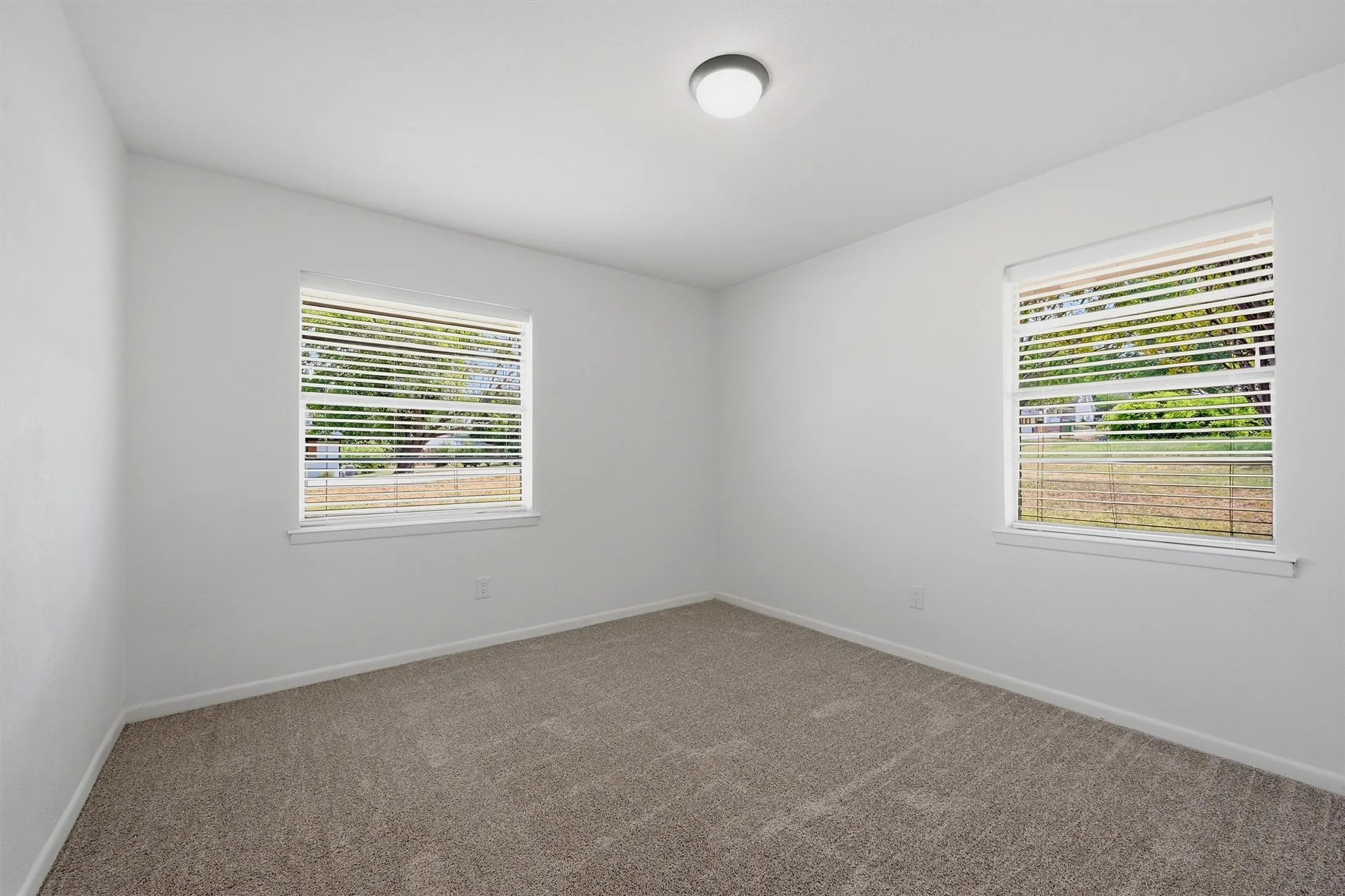 Single Family Residence For Sale in Collin County , 108 E 5th Street, Prosper, Texas 75078, 3 Bedroom, 2 Bathroom, 1 Garage spaces, 1,403 Sqft, built in 1976, mls#21348605, Real Estate Agent in Prosper, Homes For Sale in Collin county, Homes For Sale in Prosper, Realtor in Prosper Texas, Real Estate Brokerage Independent Realty Texas, Luminita Cordes Realtor