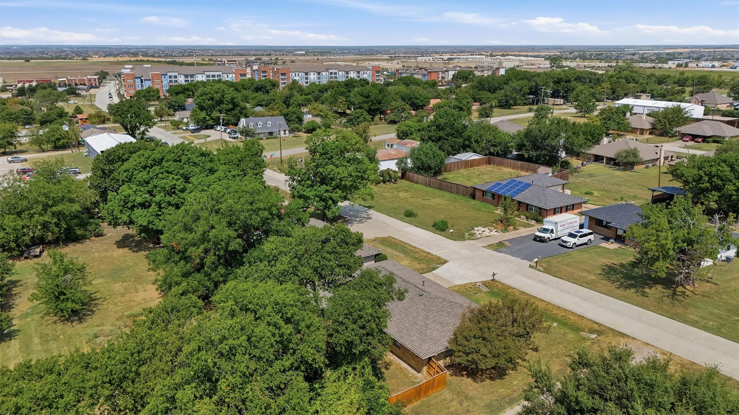 Single Family Residence For Sale in Collin County , 108 E 5th Street, Prosper, Texas 75078, 3 Bedroom, 2 Bathroom, 1 Garage spaces, 1,403 Sqft, built in 1976, mls#21348605, Real Estate Agent in Prosper, Homes For Sale in Collin county, Homes For Sale in Prosper, Realtor in Prosper Texas, Real Estate Brokerage Independent Realty Texas, Luminita Cordes Realtor