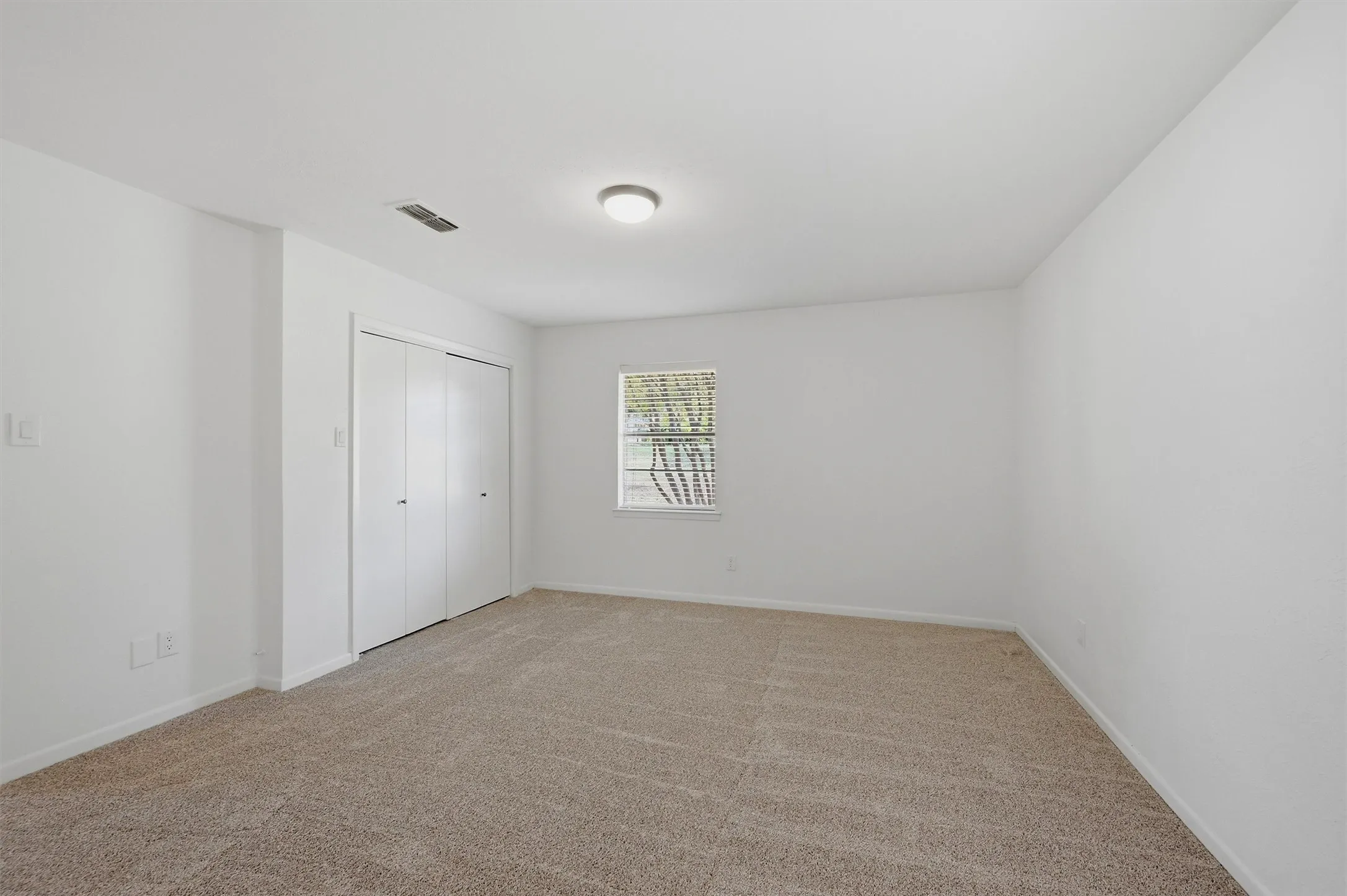 Single Family Residence For Sale in Collin County , 108 E 5th Street, Prosper, Texas 75078, 3 Bedroom, 2 Bathroom, 1 Garage spaces, 1,403 Sqft, built in 1976, mls#21348605, Real Estate Agent in Prosper, Homes For Sale in Collin county, Homes For Sale in Prosper, Realtor in Prosper Texas, Real Estate Brokerage Independent Realty Texas, Luminita Cordes Realtor