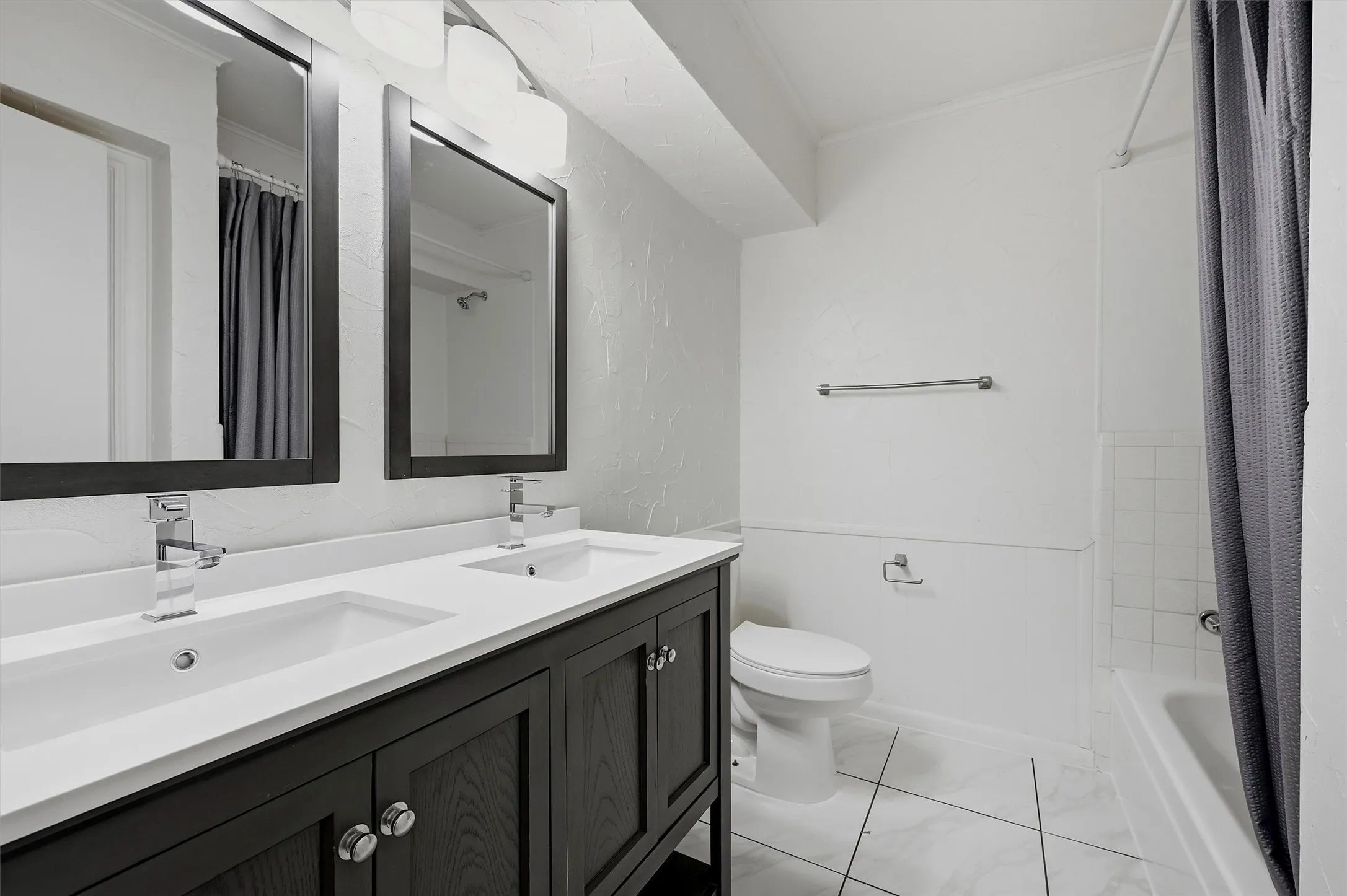 Single Family Residence For Sale in Collin County , 108 E 5th Street, Prosper, Texas 75078, 3 Bedroom, 2 Bathroom, 1 Garage spaces, 1,403 Sqft, built in 1976, mls#21348605, Real Estate Agent in Prosper, Homes For Sale in Collin county, Homes For Sale in Prosper, Realtor in Prosper Texas, Real Estate Brokerage Independent Realty Texas, Luminita Cordes Realtor