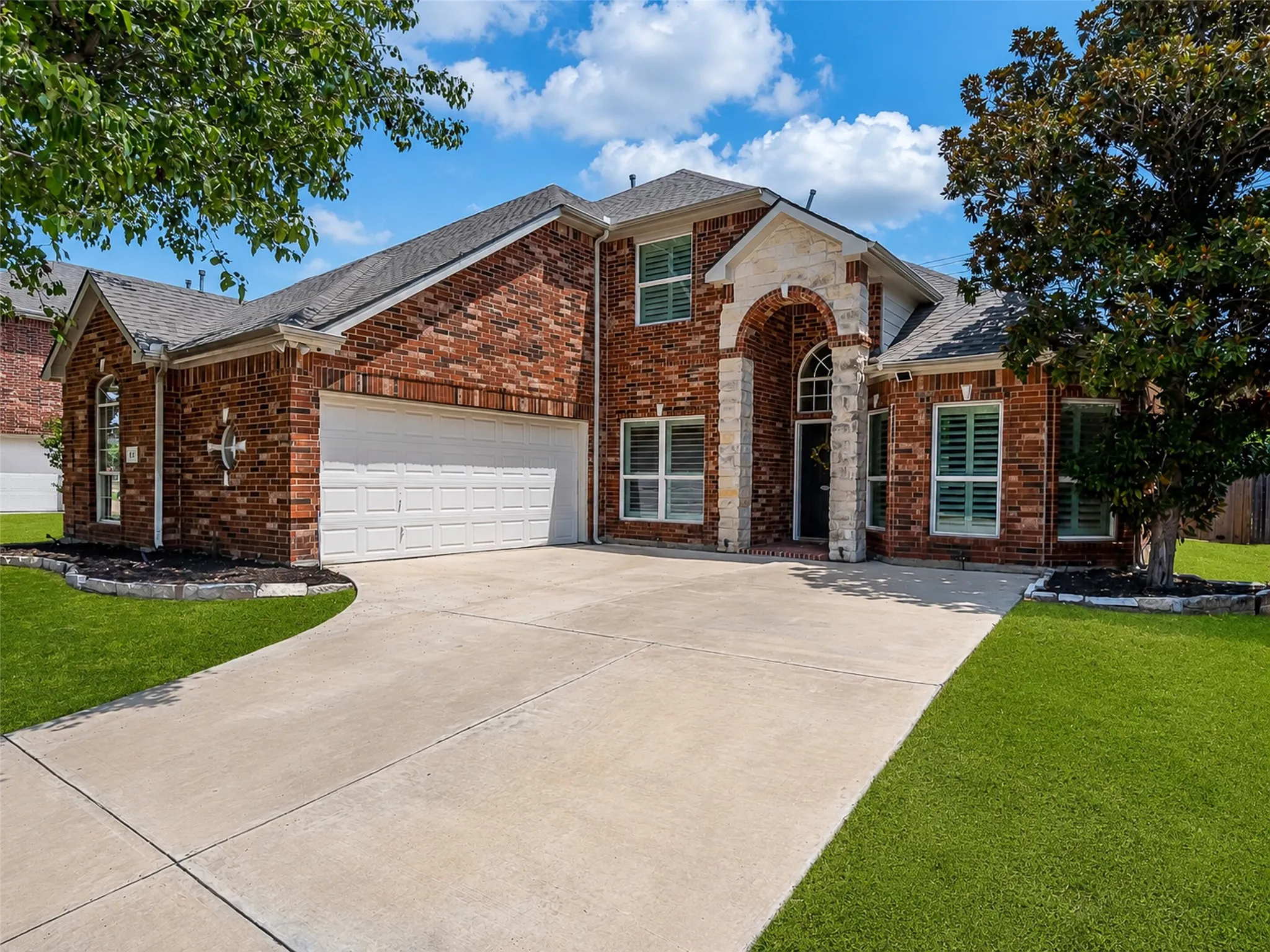 Single Family Residence For Sale in Collin County , 821 Redbud Drive, Allen, Texas 75002, 5 Bedroom, 3 Bathroom, 2 Garage spaces, 2,857 Sqft, built in 2001, mls#21333186, Real Estate Agent in Allen, Homes For Sale in Collin county, Homes For Sale in Allen, Realtor in Allen Texas, Real Estate Brokerage Independent Realty Texas, Luminita Cordes Realtor