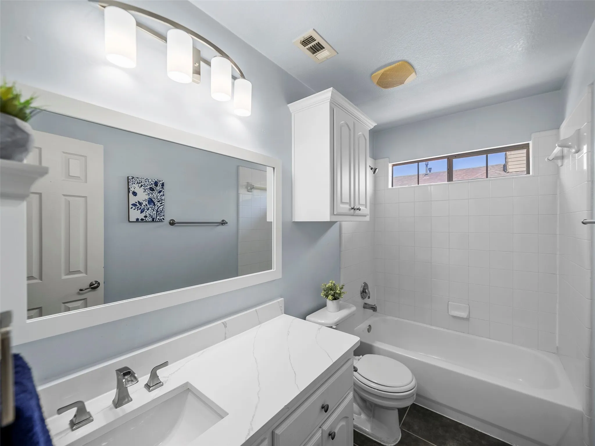 Single Family Residence For Sale in Collin County , 821 Redbud Drive, Allen, Texas 75002, 5 Bedroom, 3 Bathroom, 2 Garage spaces, 2,857 Sqft, built in 2001, mls#21333186, Real Estate Agent in Allen, Homes For Sale in Collin county, Homes For Sale in Allen, Realtor in Allen Texas, Real Estate Brokerage Independent Realty Texas, Luminita Cordes Realtor