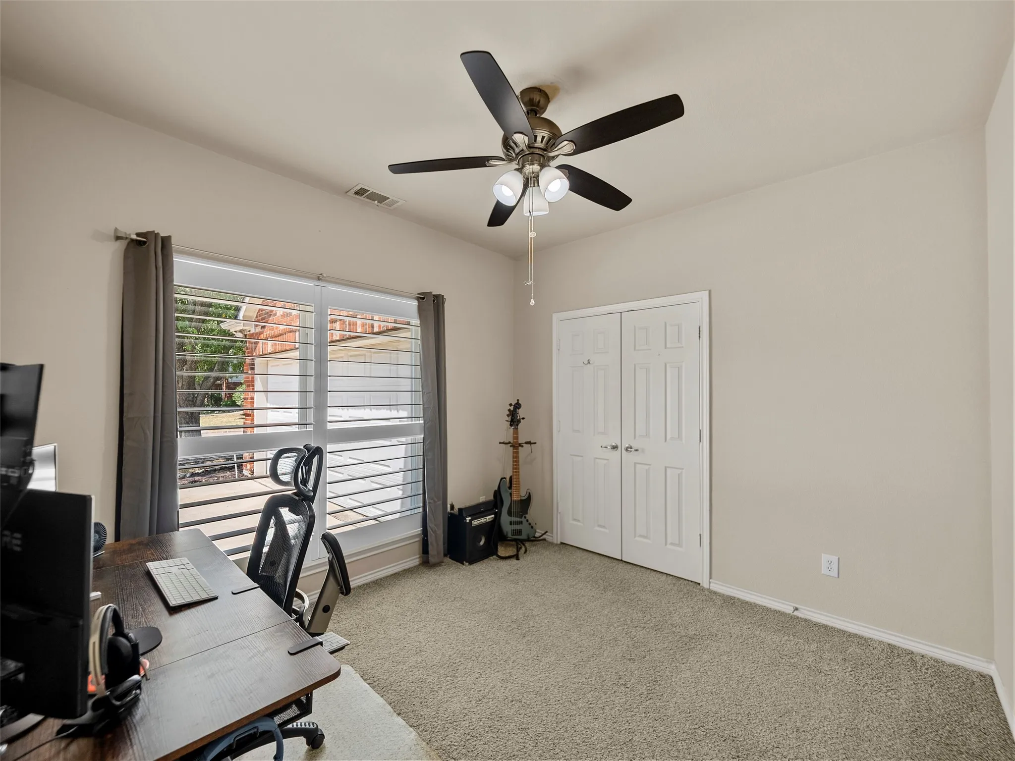 Single Family Residence For Sale in Collin County , 821 Redbud Drive, Allen, Texas 75002, 5 Bedroom, 3 Bathroom, 2 Garage spaces, 2,857 Sqft, built in 2001, mls#21333186, Real Estate Agent in Allen, Homes For Sale in Collin county, Homes For Sale in Allen, Realtor in Allen Texas, Real Estate Brokerage Independent Realty Texas, Luminita Cordes Realtor