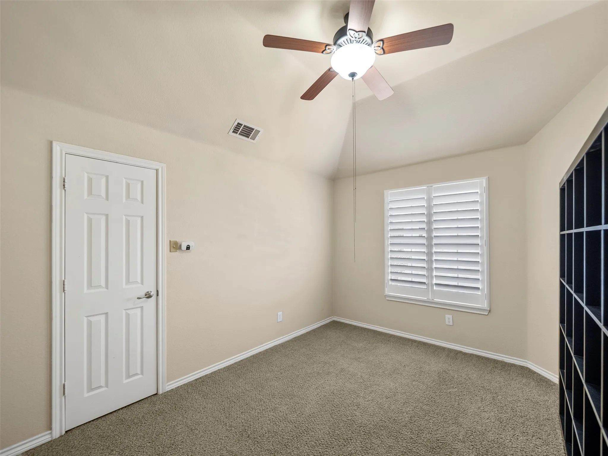 Single Family Residence For Sale in Collin County , 821 Redbud Drive, Allen, Texas 75002, 5 Bedroom, 3 Bathroom, 2 Garage spaces, 2,857 Sqft, built in 2001, mls#21333186, Real Estate Agent in Allen, Homes For Sale in Collin county, Homes For Sale in Allen, Realtor in Allen Texas, Real Estate Brokerage Independent Realty Texas, Luminita Cordes Realtor