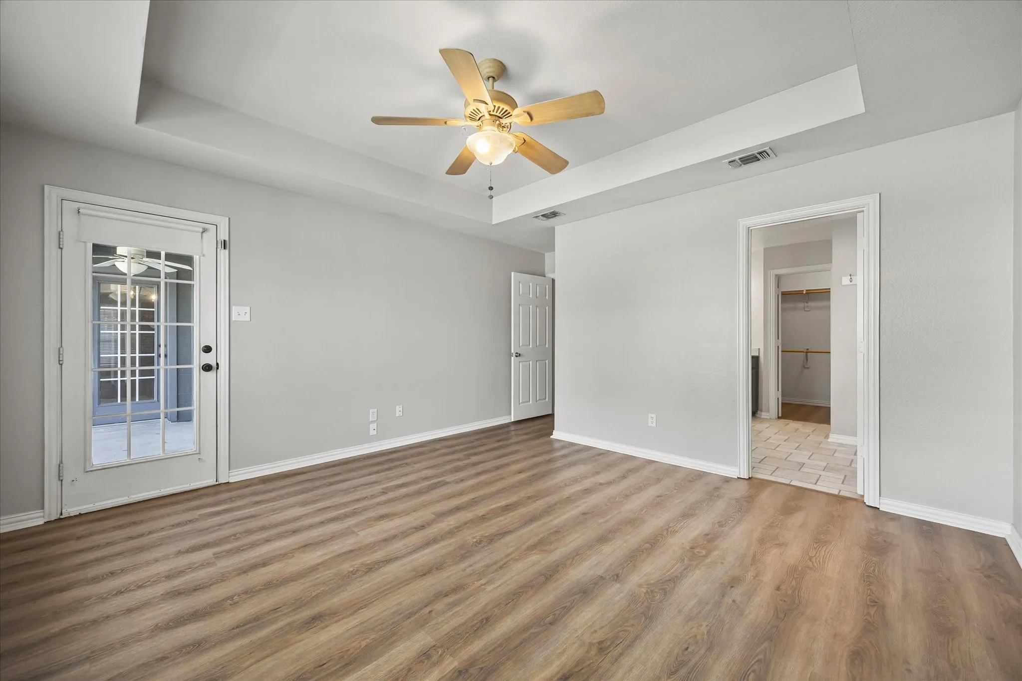 Single Family Residence For Sale in Hunt County , 6905 Drew Court, Greenville, Texas 75402, 4 Bedroom, 2 Bathroom, 2 Garage spaces, 2,104 Sqft, built in 2004, mls#21344985, Real Estate Agent in Greenville, Homes For Sale in Hunt county, Homes For Sale in Greenville, Realtor in Greenville Texas, Real Estate Brokerage Independent Realty Texas, Luminita Cordes Realtor