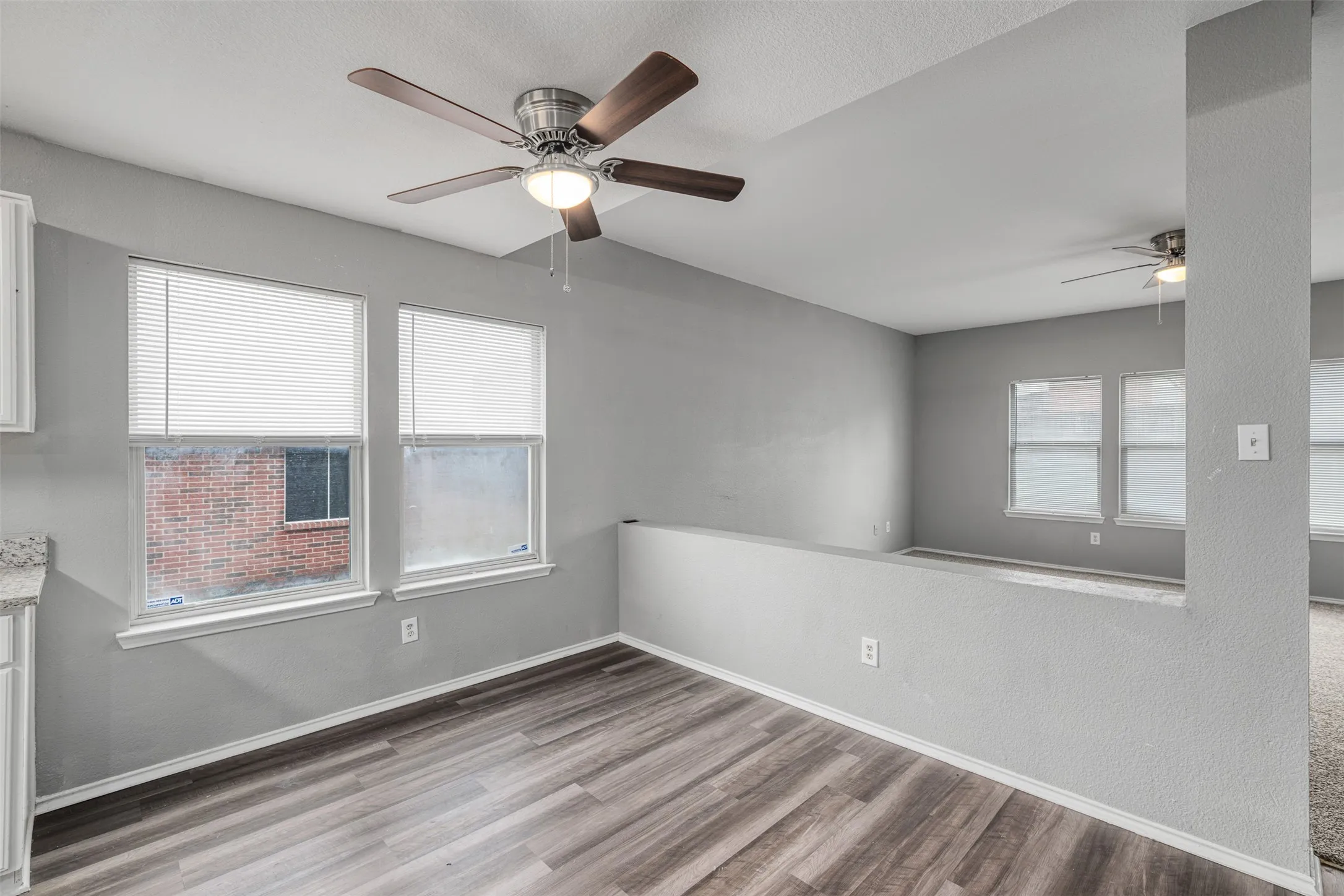 Single Family Residence For Sale in Dallas County , 1092 Winding Creek, Cedar Hill, Texas 75104, 4 Bedroom, 3 Bathroom, 2 Garage spaces, 2,800 Sqft, built in 2002, mls#21351995, Real Estate Agent in Cedar Hill, Homes For Sale in Dallas county, Homes For Sale in Cedar Hill, Realtor in Cedar Hill Texas, Real Estate Brokerage Independent Realty Texas, Luminita Cordes Realtor