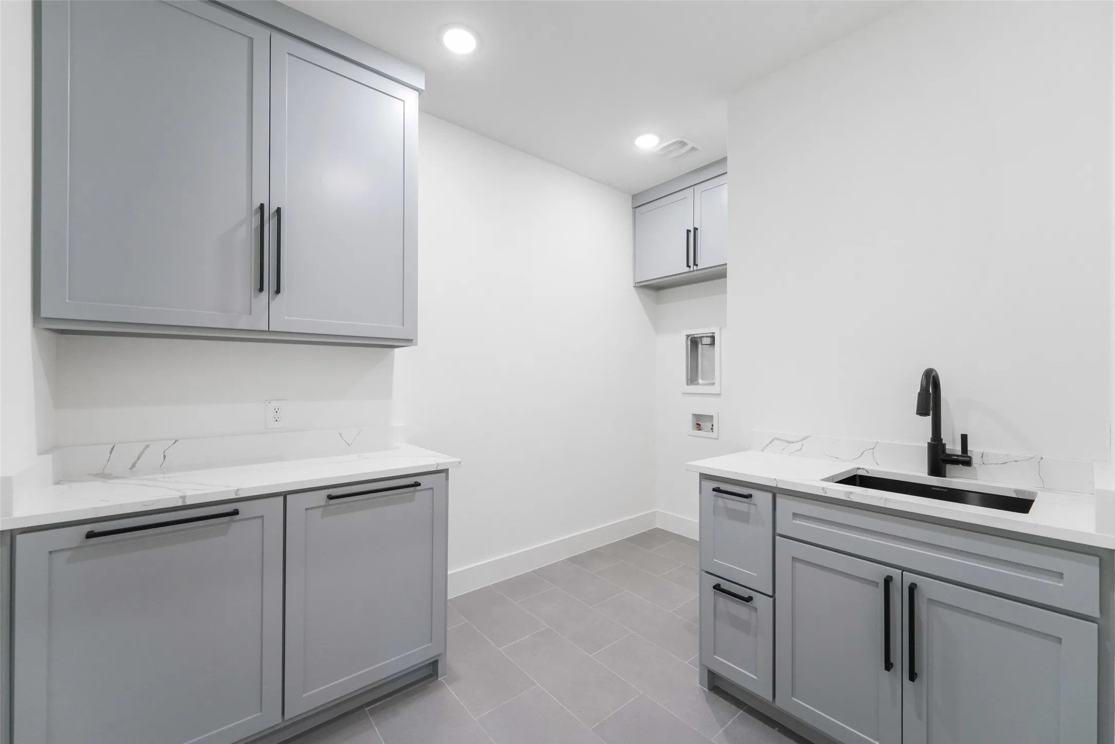 Single Family Residence For Sale in Dallas County , 15006 Quail Drive, Balch Springs, Texas 75180, 3 Bedroom, 3 Bathroom, 2 Garage spaces, 1,953 Sqft, built in 2026, mls#21352206, Real Estate Agent in Balch Springs, Homes For Sale in Dallas county, Homes For Sale in Balch Springs, Realtor in Balch Springs Texas, Real Estate Brokerage Independent Realty Texas, Luminita Cordes Realtor