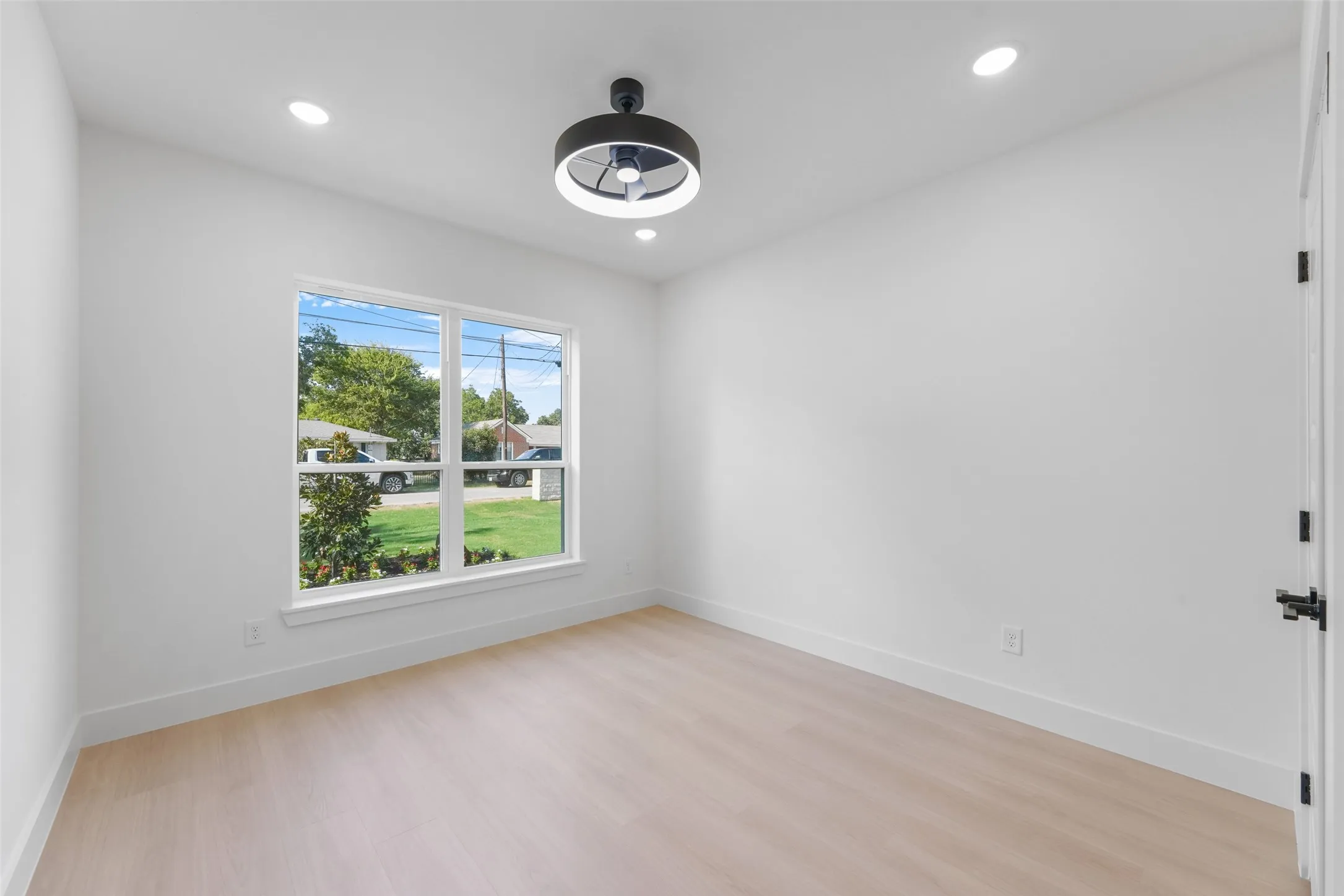 Single Family Residence For Sale in Dallas County , 15006 Quail Drive, Balch Springs, Texas 75180, 3 Bedroom, 3 Bathroom, 2 Garage spaces, 1,953 Sqft, built in 2026, mls#21352206, Real Estate Agent in Balch Springs, Homes For Sale in Dallas county, Homes For Sale in Balch Springs, Realtor in Balch Springs Texas, Real Estate Brokerage Independent Realty Texas, Luminita Cordes Realtor