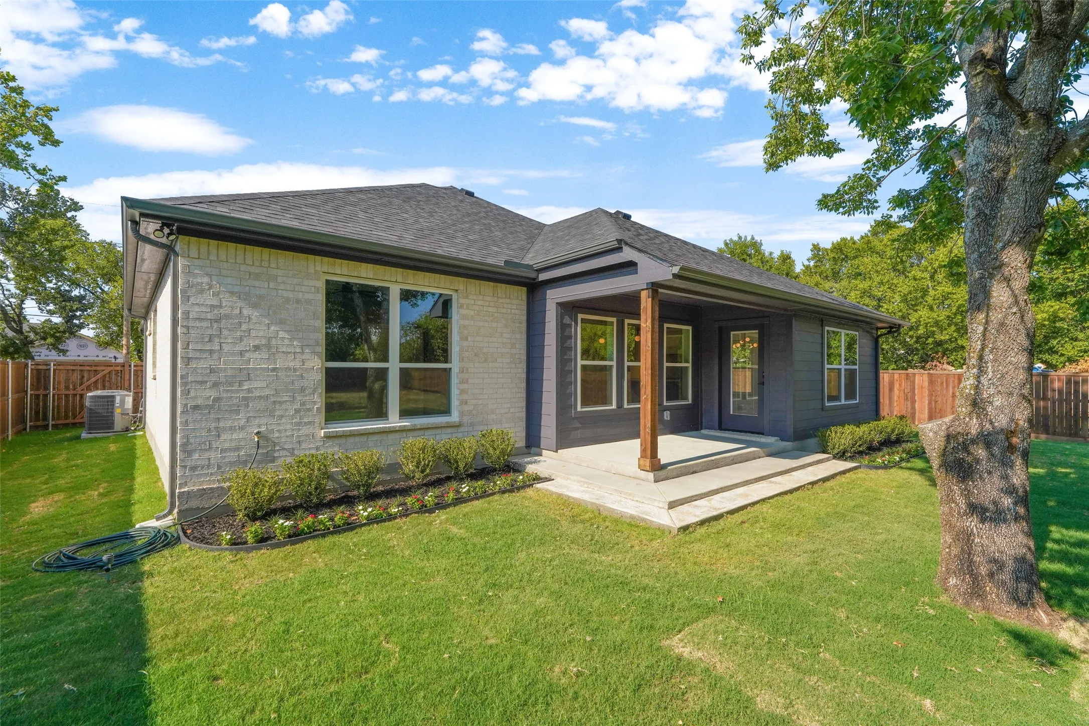 Single Family Residence For Sale in Dallas County , 15006 Quail Drive, Balch Springs, Texas 75180, 3 Bedroom, 3 Bathroom, 2 Garage spaces, 1,953 Sqft, built in 2026, mls#21352206, Real Estate Agent in Balch Springs, Homes For Sale in Dallas county, Homes For Sale in Balch Springs, Realtor in Balch Springs Texas, Real Estate Brokerage Independent Realty Texas, Luminita Cordes Realtor