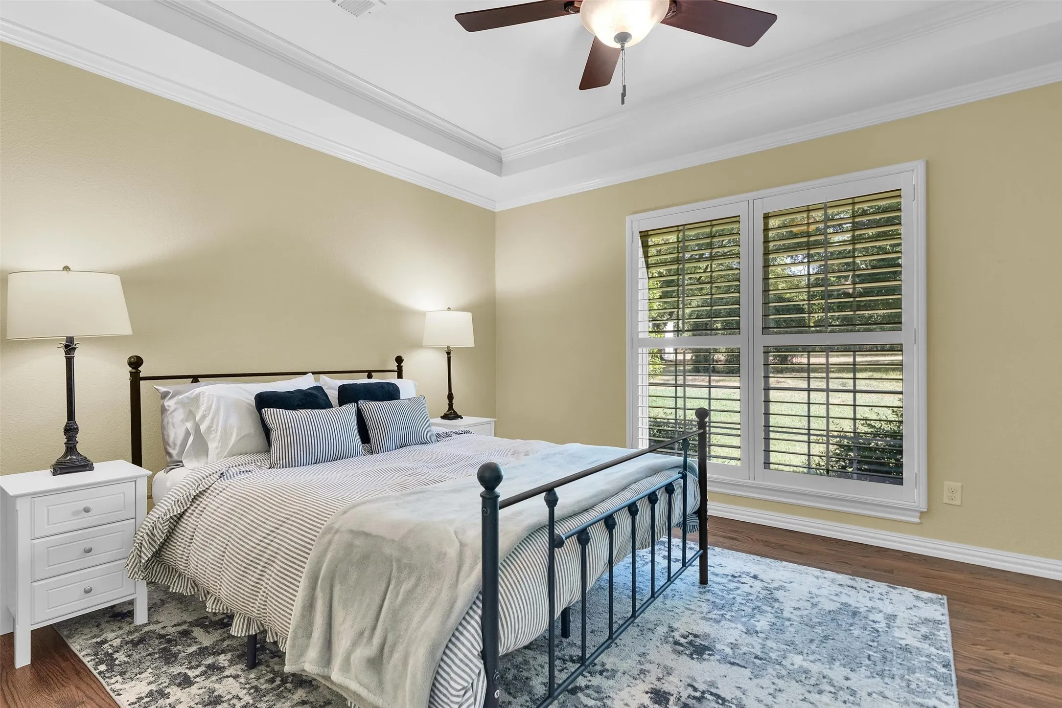 Single Family Residence For Sale in Grayson County , 2019 Loy Lake Road, Denison, Texas 75020, 3 Bedroom, 2 Bathroom, 2 Garage spaces, 2,596 Sqft, built in 1964, mls#21349658, Real Estate Agent in Denison, Homes For Sale in Grayson county, Homes For Sale in Denison, Realtor in Denison Texas, Real Estate Brokerage Independent Realty Texas, Luminita Cordes Realtor