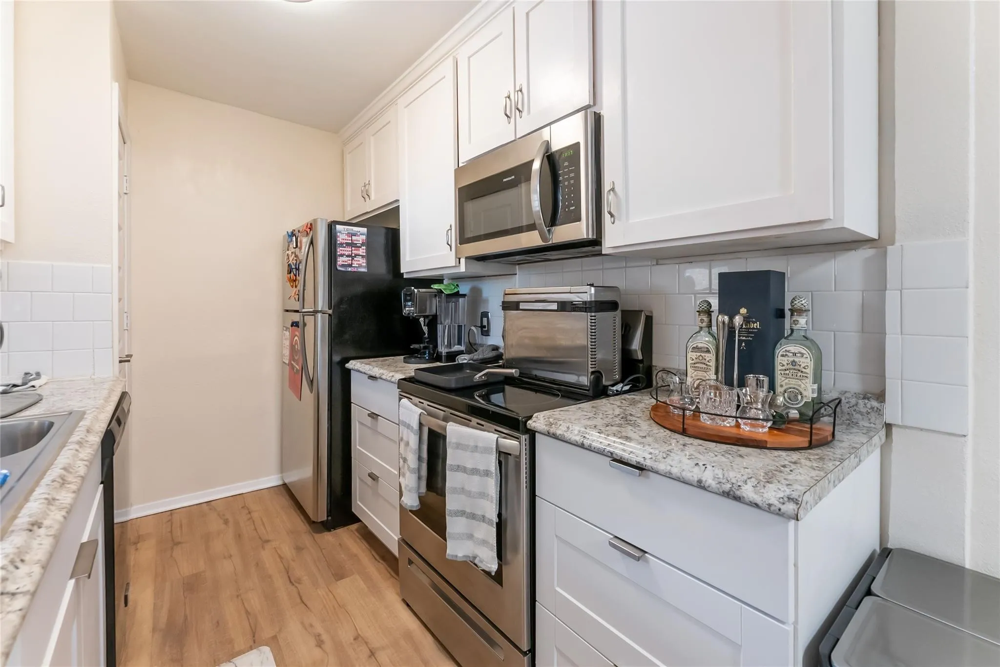 Condominium For Rent in Dallas County , 5132 Amesbury Drive 106, Dallas, Texas 75206, 1 Bedroom, 1 Bathroom, Garage spaces, 709 Sqft, built in 1970, mls#21352634, Real Estate Agent in Dallas, Homes For Rent in Dallas county, Homes For Rent in Dallas, Realtor in Dallas Texas, Real Estate Brokerage Independent Realty Texas, Luminita Cordes Realtor