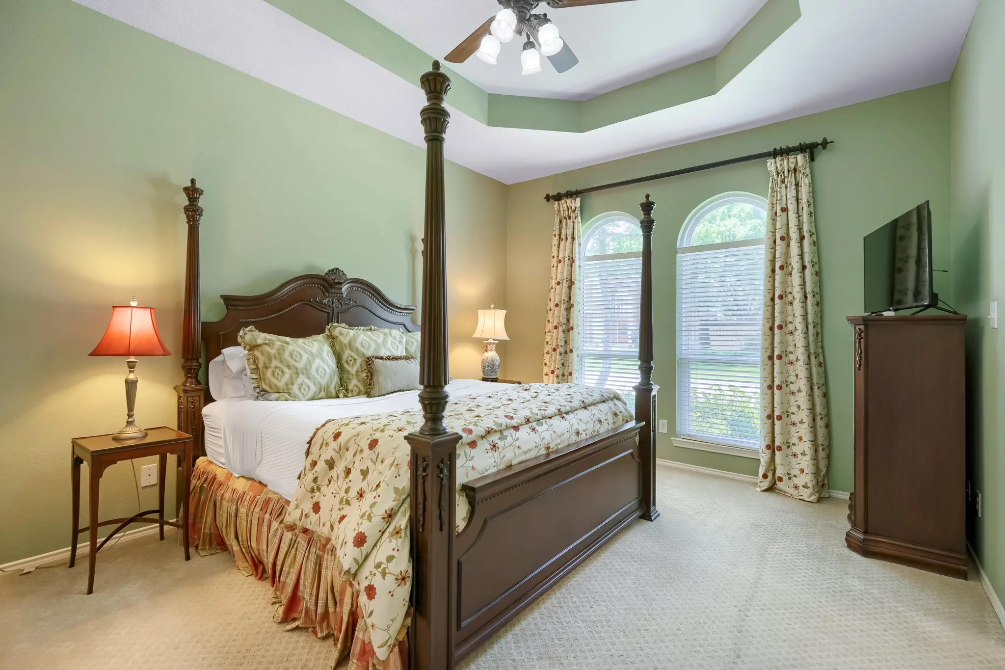 Single Family Residence For Sale in Collin County , 10613 Memphis Drive, Frisco, Texas 75035, 3 Bedroom, 3 Bathroom, 2 Garage spaces, 2,259 Sqft, built in 1995, mls#21352612, Real Estate Agent in Frisco, Homes For Sale in Collin county, Homes For Sale in Frisco, Realtor in Frisco Texas, Real Estate Brokerage Independent Realty Texas, Luminita Cordes Realtor