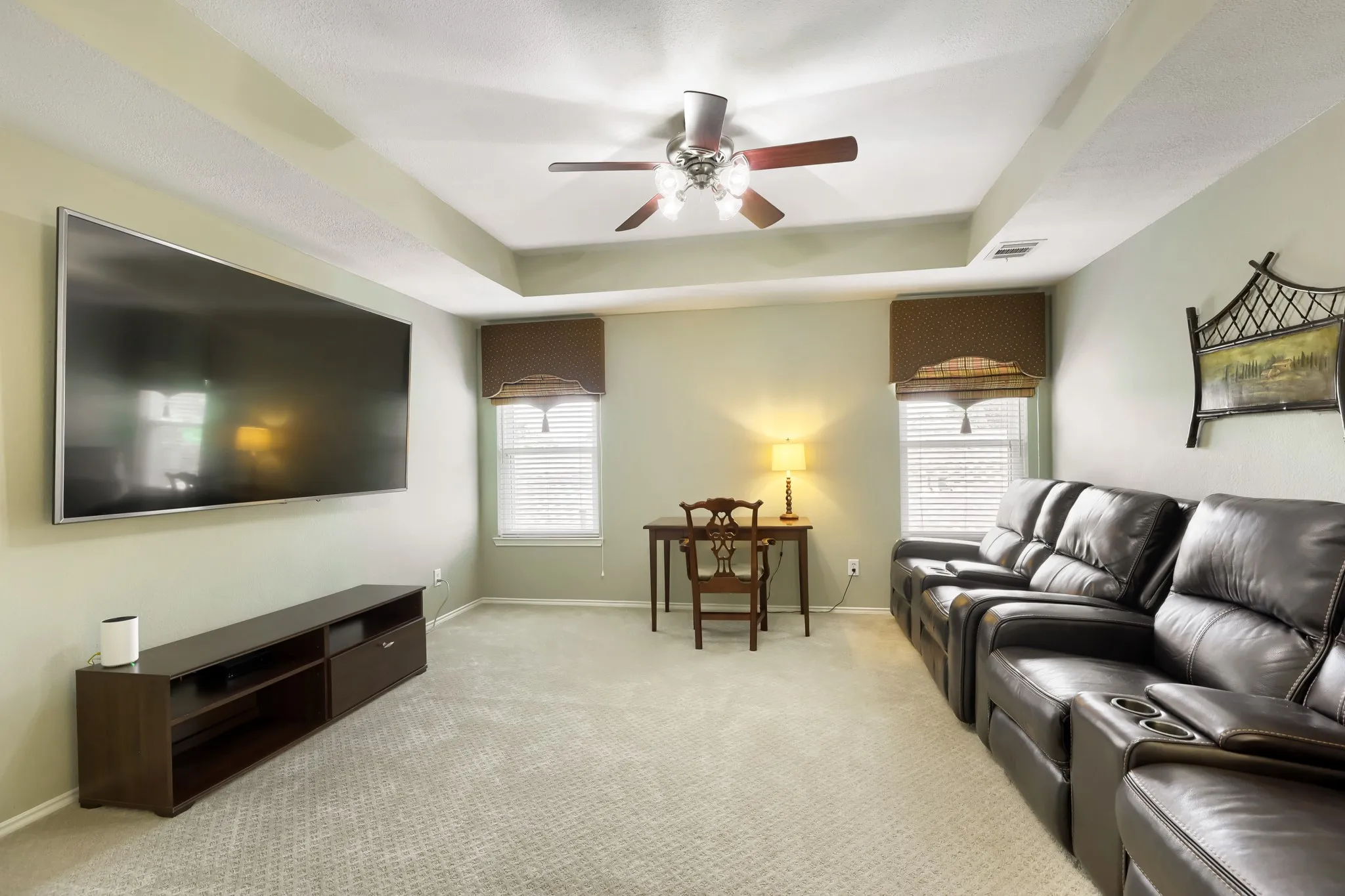 Single Family Residence For Sale in Collin County , 10613 Memphis Drive, Frisco, Texas 75035, 3 Bedroom, 3 Bathroom, 2 Garage spaces, 2,259 Sqft, built in 1995, mls#21352612, Real Estate Agent in Frisco, Homes For Sale in Collin county, Homes For Sale in Frisco, Realtor in Frisco Texas, Real Estate Brokerage Independent Realty Texas, Luminita Cordes Realtor