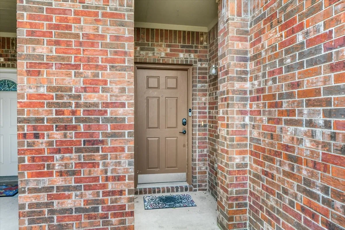 Townhouse For Sale in Collin County , 2200 Oklahoma Avenue, Plano, Texas 75074, 2 Bedroom, 3 Bathroom, Garage spaces, 1,322 Sqft, built in 2009, mls#21351685, Real Estate Agent in Plano, Homes For Sale in Collin county, Homes For Sale in Plano, Realtor in Plano Texas, Real Estate Brokerage Independent Realty Texas, Luminita Cordes Realtor