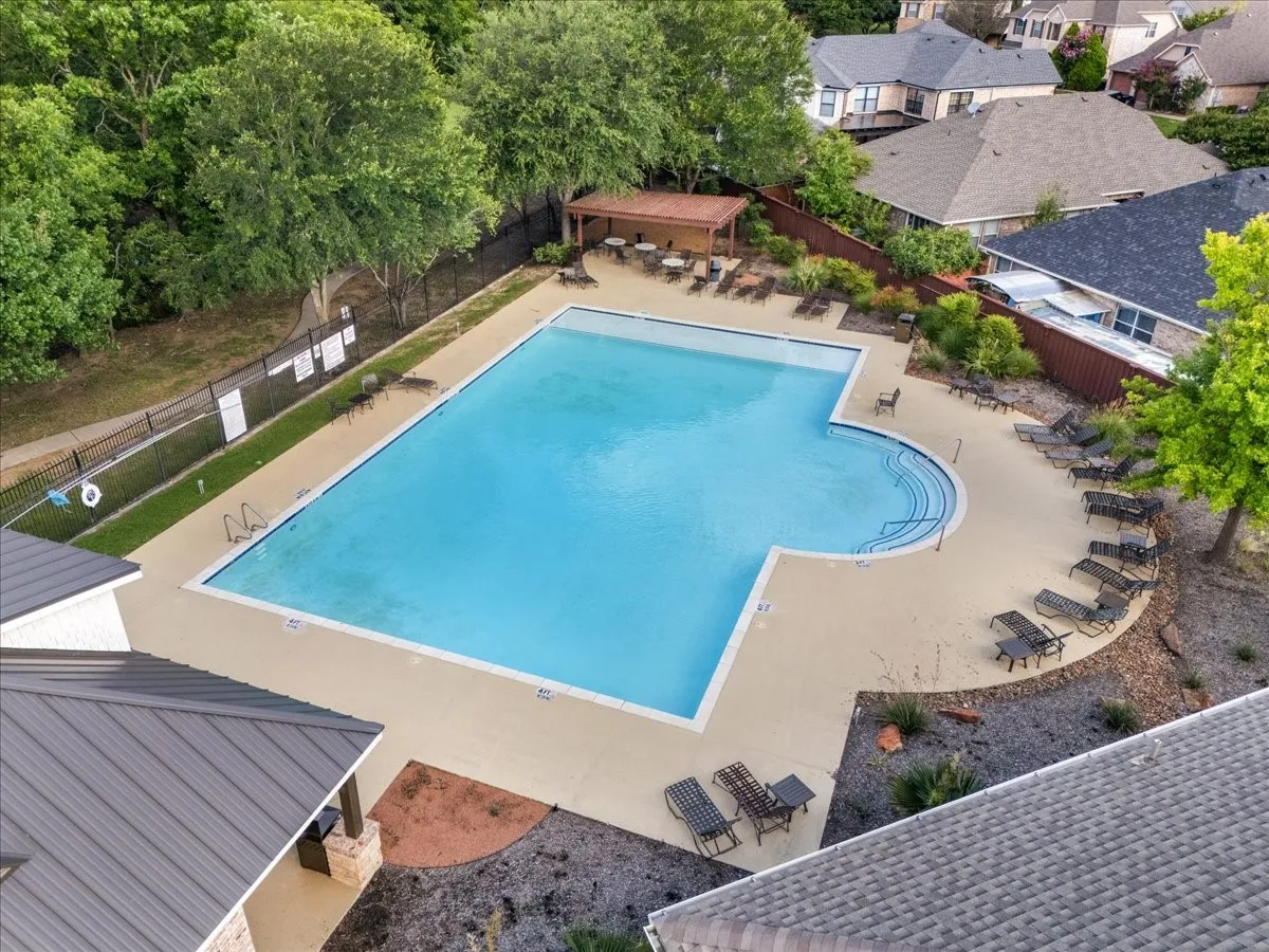 Townhouse For Sale in Collin County , 2200 Oklahoma Avenue, Plano, Texas 75074, 2 Bedroom, 3 Bathroom, Garage spaces, 1,322 Sqft, built in 2009, mls#21351685, Real Estate Agent in Plano, Homes For Sale in Collin county, Homes For Sale in Plano, Realtor in Plano Texas, Real Estate Brokerage Independent Realty Texas, Luminita Cordes Realtor