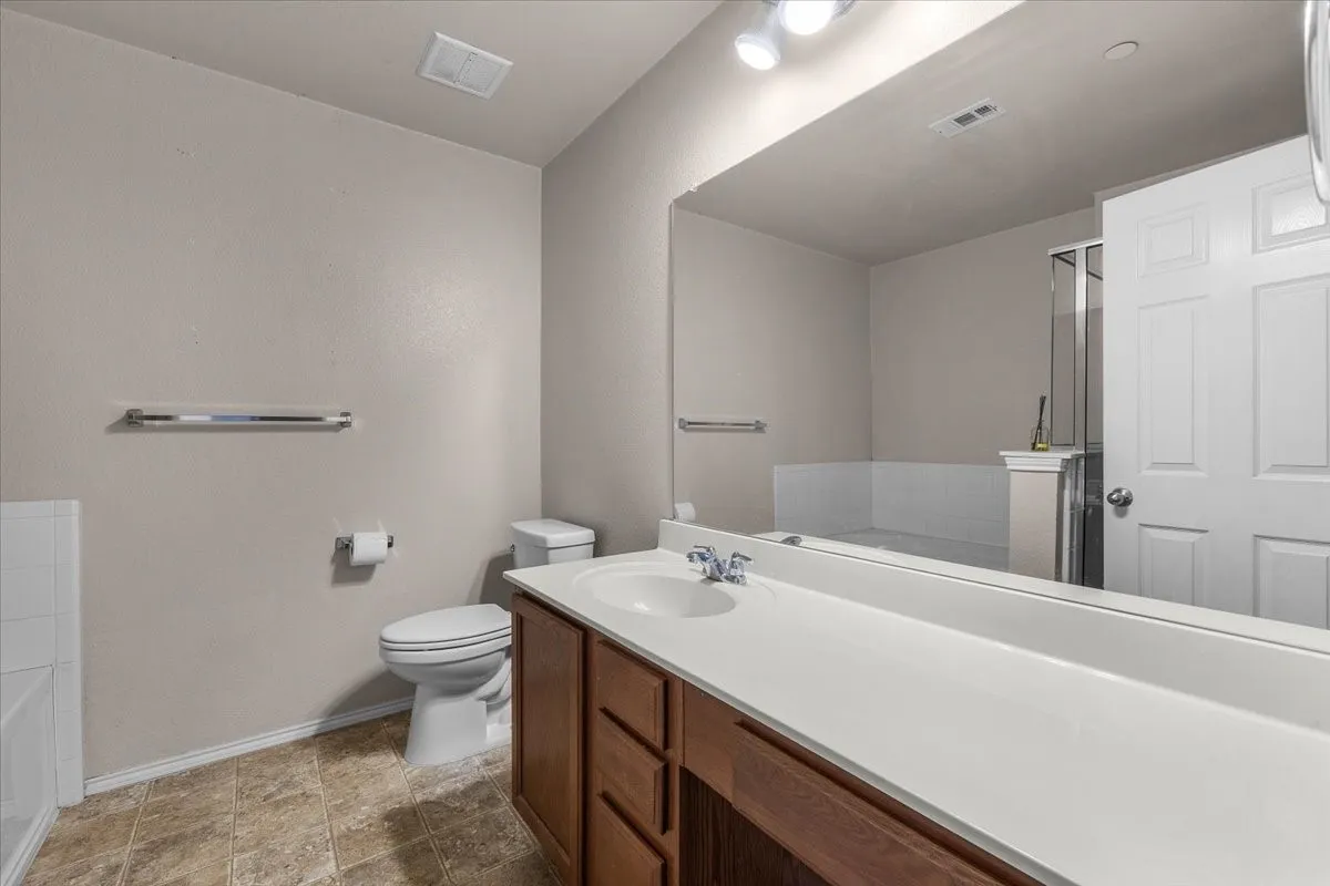 Townhouse For Sale in Collin County , 2200 Oklahoma Avenue, Plano, Texas 75074, 2 Bedroom, 3 Bathroom, Garage spaces, 1,322 Sqft, built in 2009, mls#21351685, Real Estate Agent in Plano, Homes For Sale in Collin county, Homes For Sale in Plano, Realtor in Plano Texas, Real Estate Brokerage Independent Realty Texas, Luminita Cordes Realtor