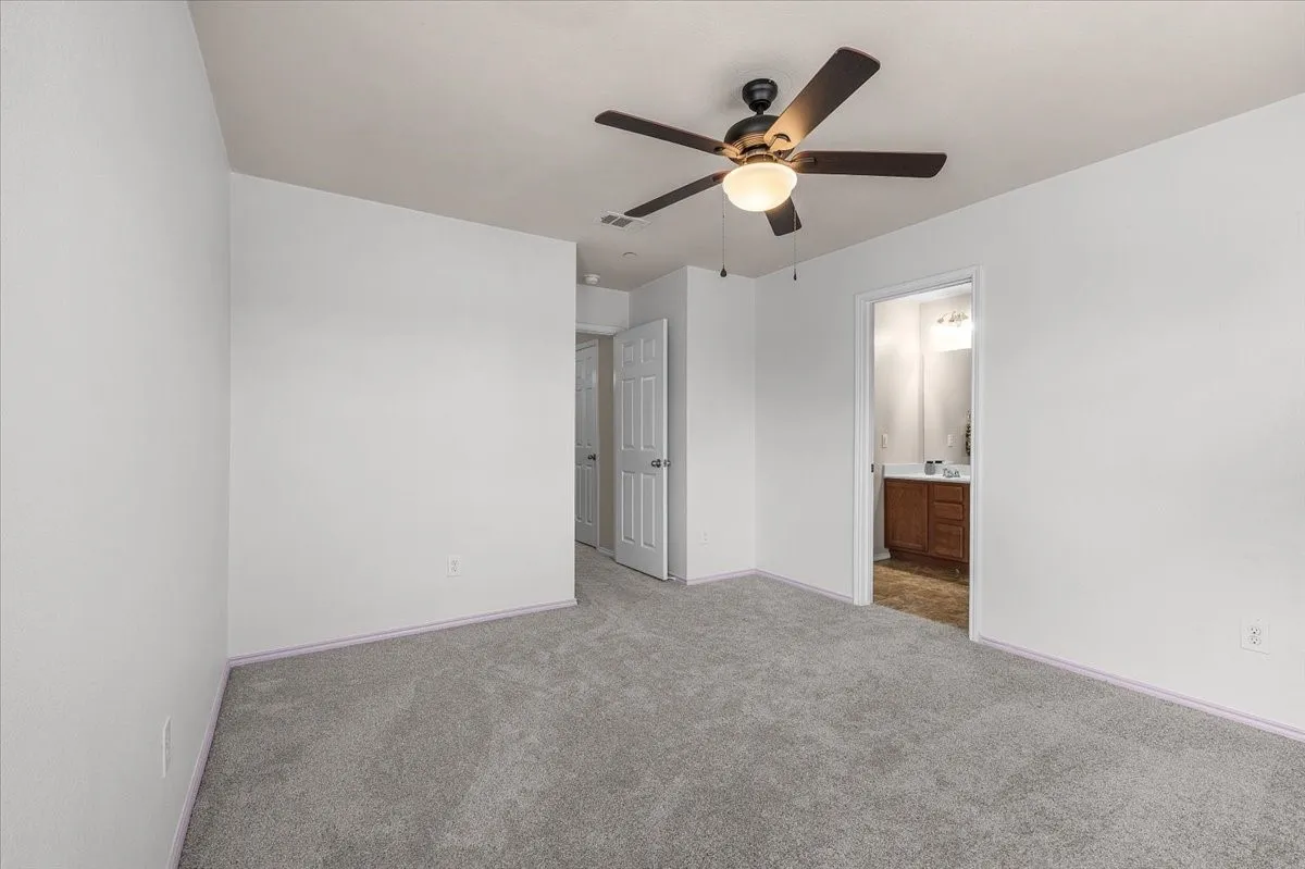Townhouse For Sale in Collin County , 2200 Oklahoma Avenue, Plano, Texas 75074, 2 Bedroom, 3 Bathroom, Garage spaces, 1,322 Sqft, built in 2009, mls#21351685, Real Estate Agent in Plano, Homes For Sale in Collin county, Homes For Sale in Plano, Realtor in Plano Texas, Real Estate Brokerage Independent Realty Texas, Luminita Cordes Realtor