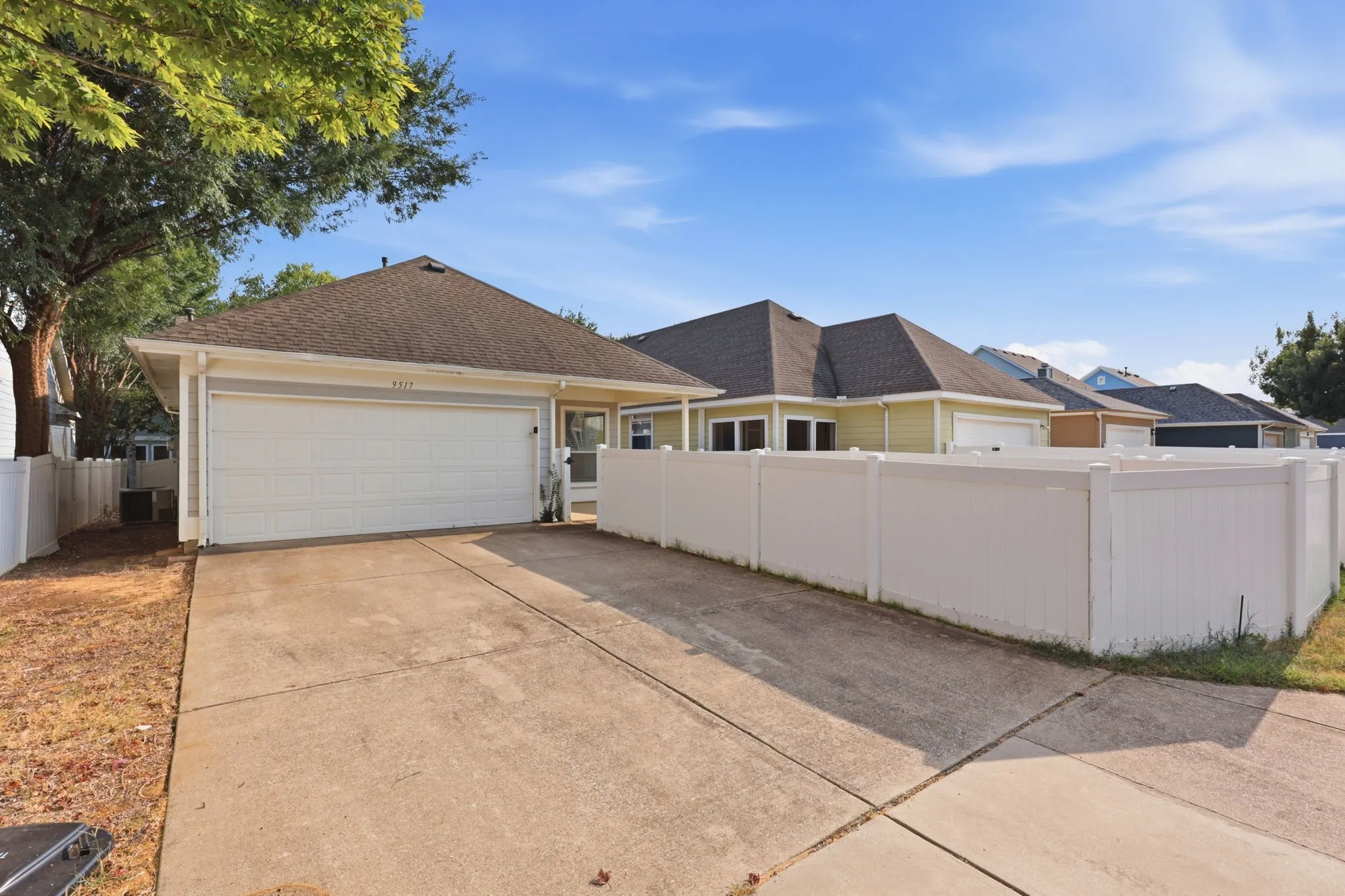 Single Family Residence For Sale in Denton County , 9517 Waterman Drive, Providence Village, Texas 76227, 3 Bedroom, 2 Bathroom, 2 Garage spaces, 1,347 Sqft, built in 2007, mls#21351199, Real Estate Agent in Providence Village, Homes For Sale in Denton county, Homes For Sale in Providence Village, Realtor in Providence Village Texas, Real Estate Brokerage Independent Realty Texas, Luminita Cordes Realtor