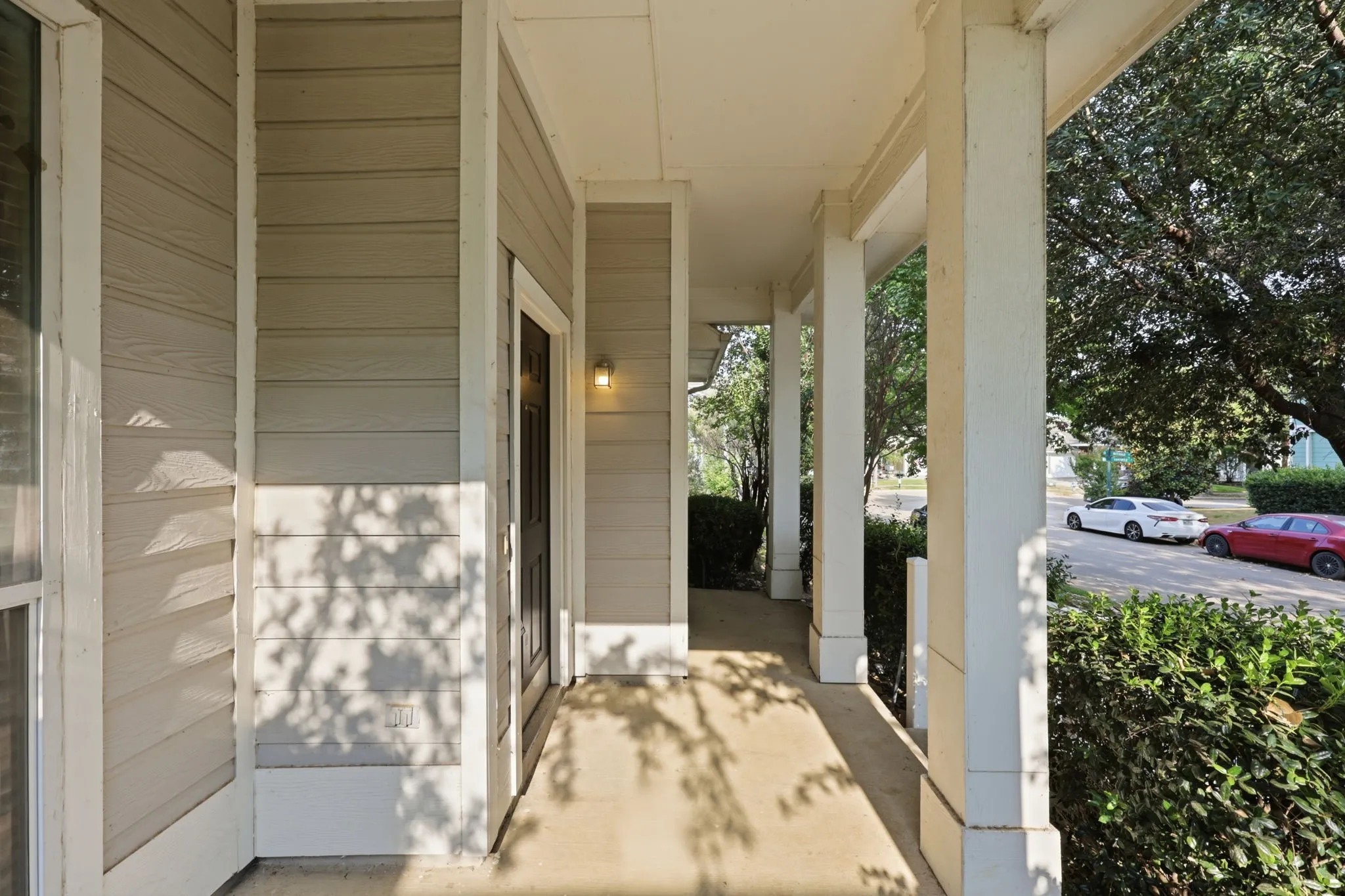 Single Family Residence For Sale in Denton County , 9517 Waterman Drive, Providence Village, Texas 76227, 3 Bedroom, 2 Bathroom, 2 Garage spaces, 1,347 Sqft, built in 2007, mls#21351199, Real Estate Agent in Providence Village, Homes For Sale in Denton county, Homes For Sale in Providence Village, Realtor in Providence Village Texas, Real Estate Brokerage Independent Realty Texas, Luminita Cordes Realtor