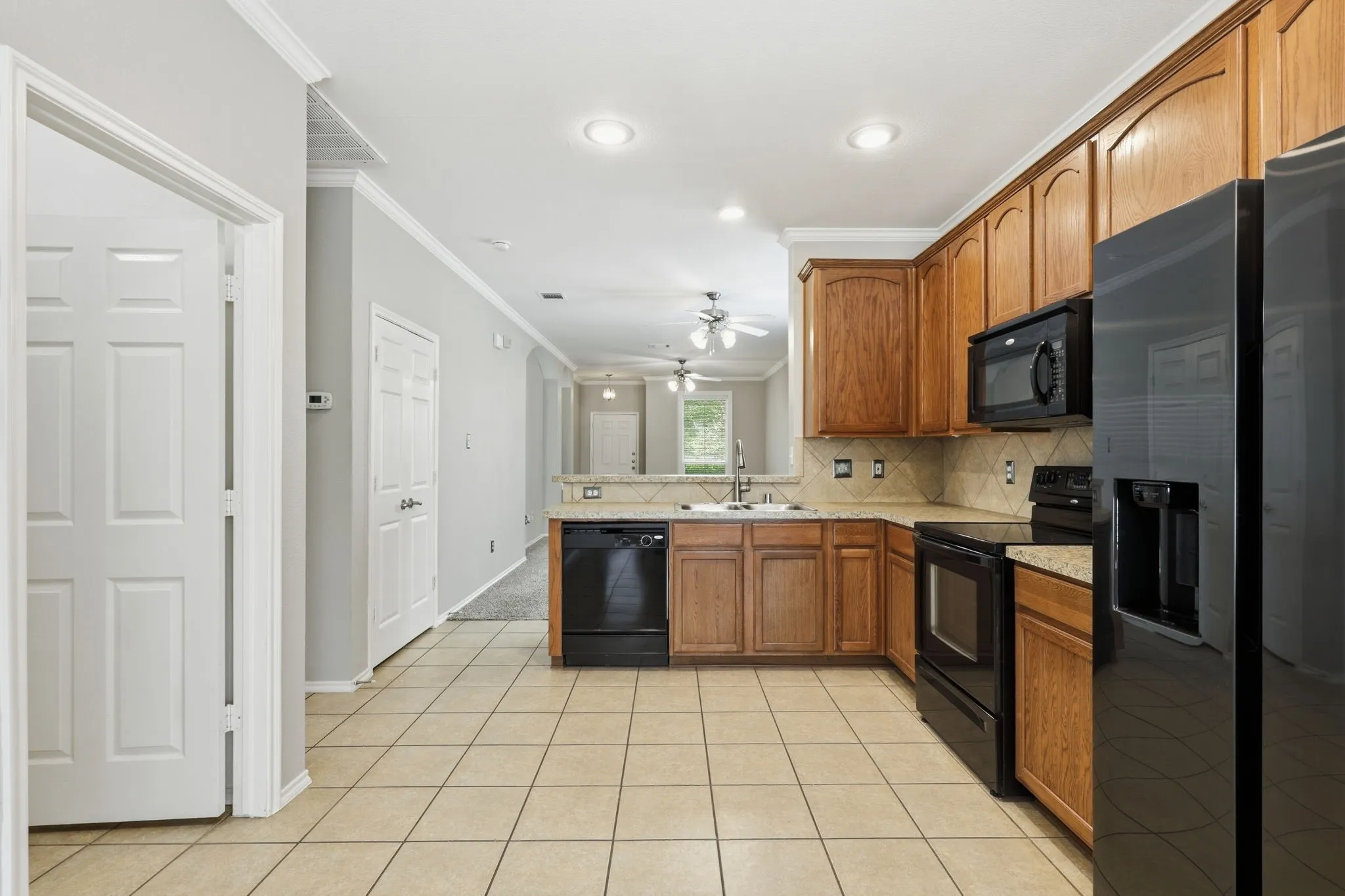 Single Family Residence For Sale in Denton County , 9517 Waterman Drive, Providence Village, Texas 76227, 3 Bedroom, 2 Bathroom, 2 Garage spaces, 1,347 Sqft, built in 2007, mls#21351199, Real Estate Agent in Providence Village, Homes For Sale in Denton county, Homes For Sale in Providence Village, Realtor in Providence Village Texas, Real Estate Brokerage Independent Realty Texas, Luminita Cordes Realtor